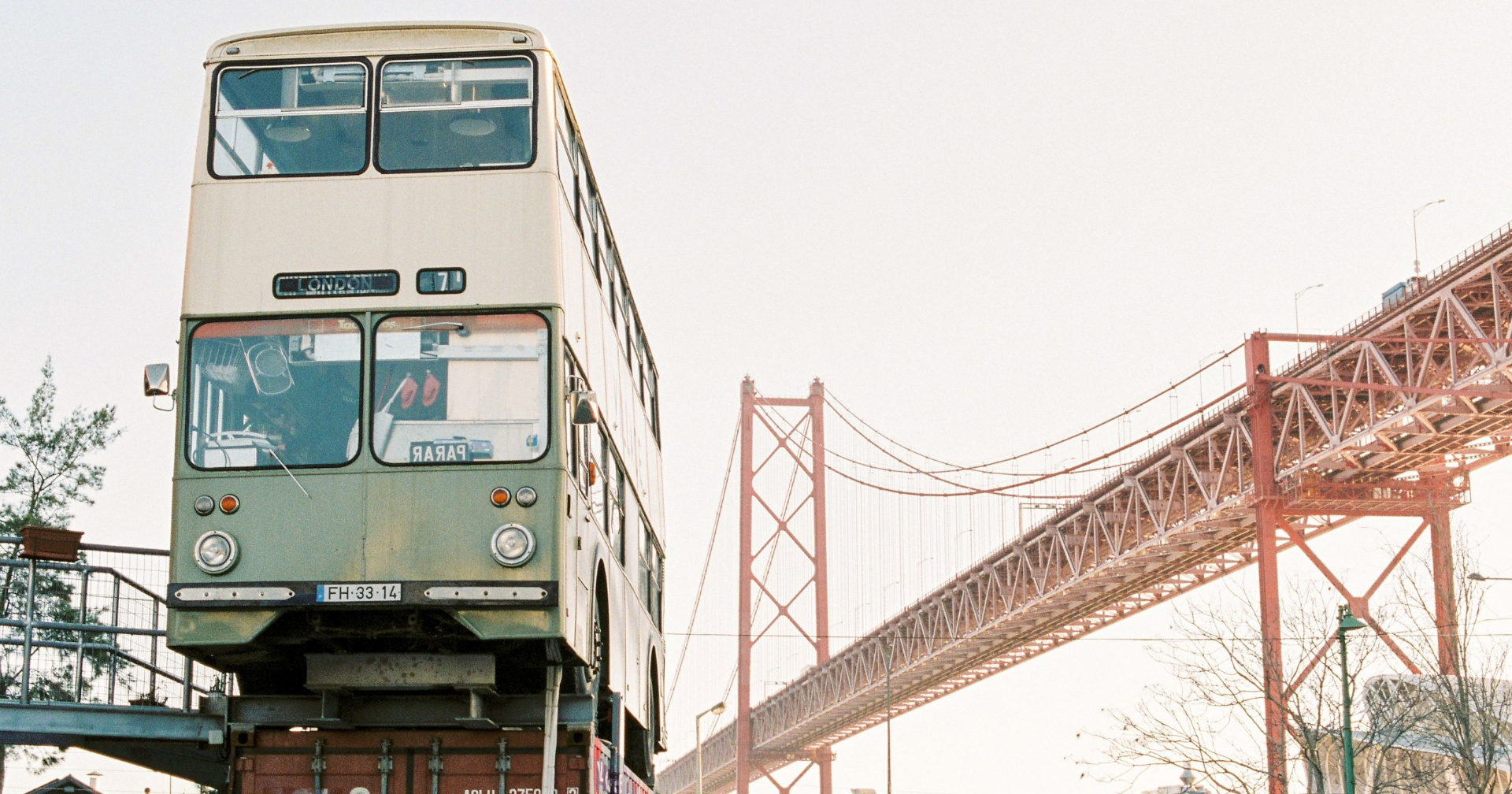 Village Underground celebra 10 anos com nova identidade