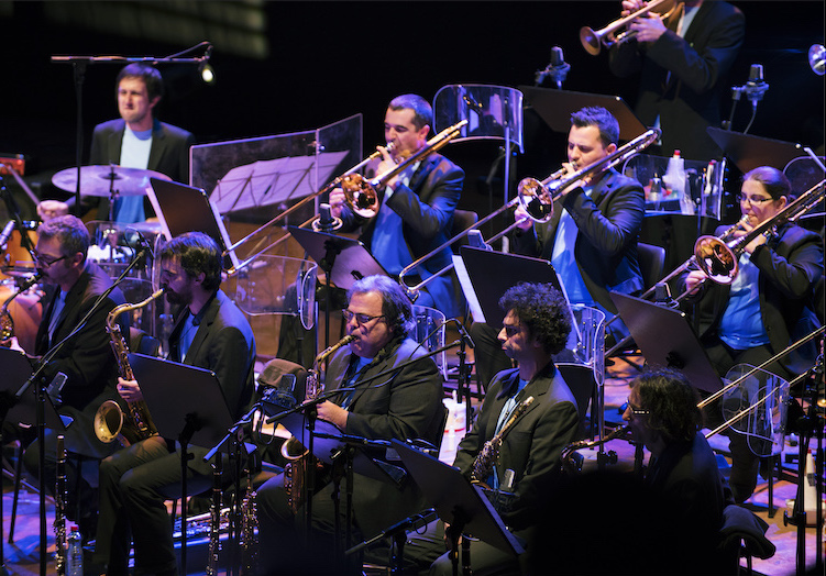 2016-01-29 Orquestra Jazz de Matosinhos &amp; Kurt Rosenwinkel