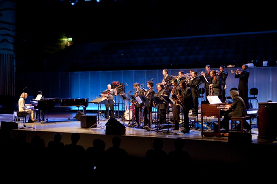 2010-04-11 Orquestra Jazz de Matosinhos &amp; Carla Bley