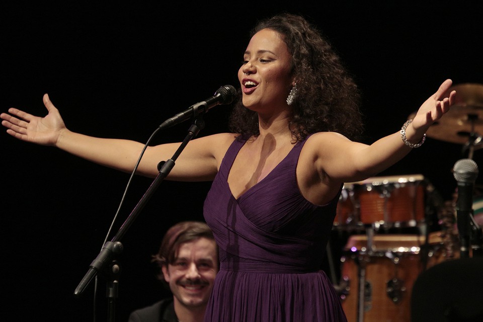 2016-02-13 Orquestra Jazz de Matosinhos &amp; Mayra Andrade