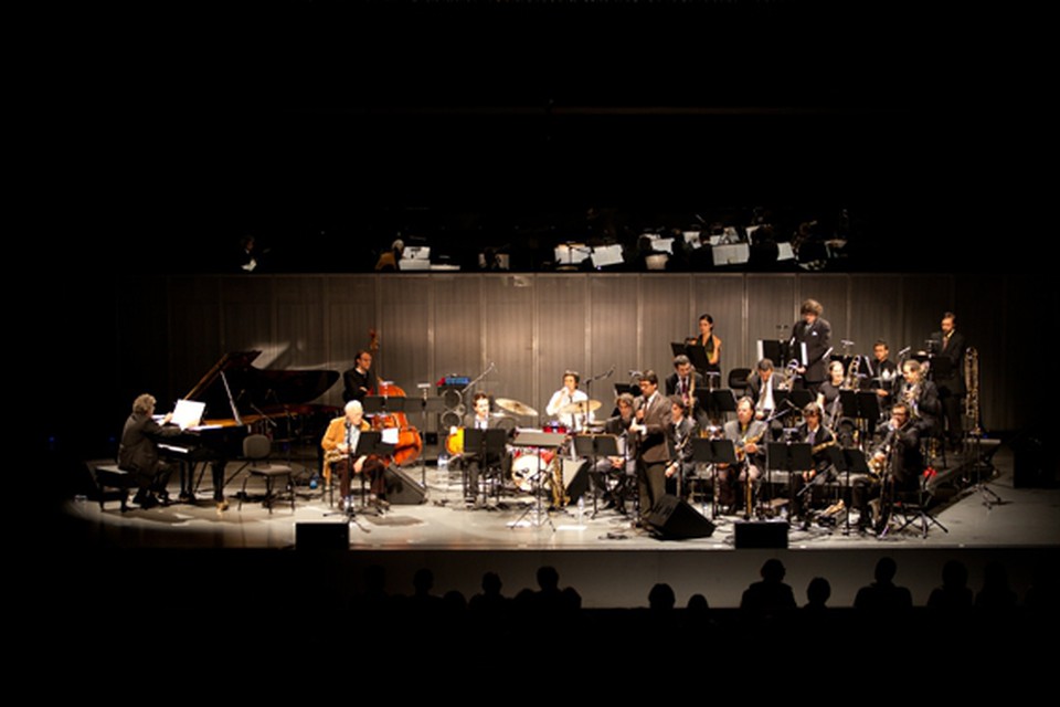 2010-04-11 Orquestra Jazz de Matosinhos &amp; Carla Bley