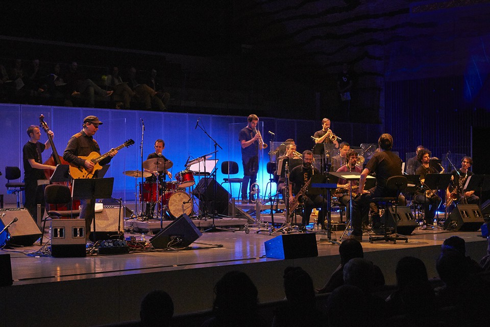 2015-04-12 Orquestra Jazz de Matosinhos &amp; Kurt Rosenwinkel