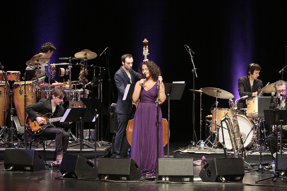 2016-02-13 Orquestra Jazz de Matosinhos &amp; Mayra Andrade