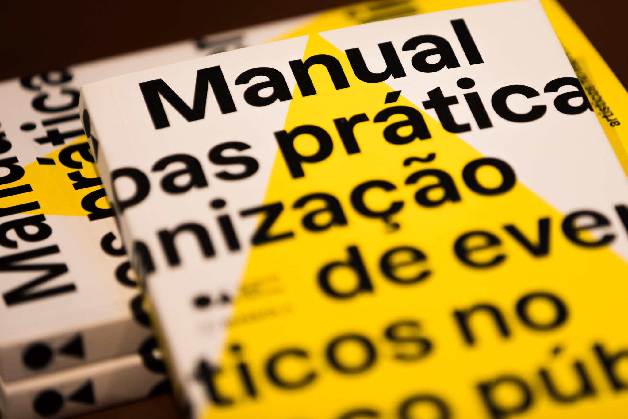 2021 Lançado o primeiro Manual de Boas-práticas para Agentes Artísticos e Culturais