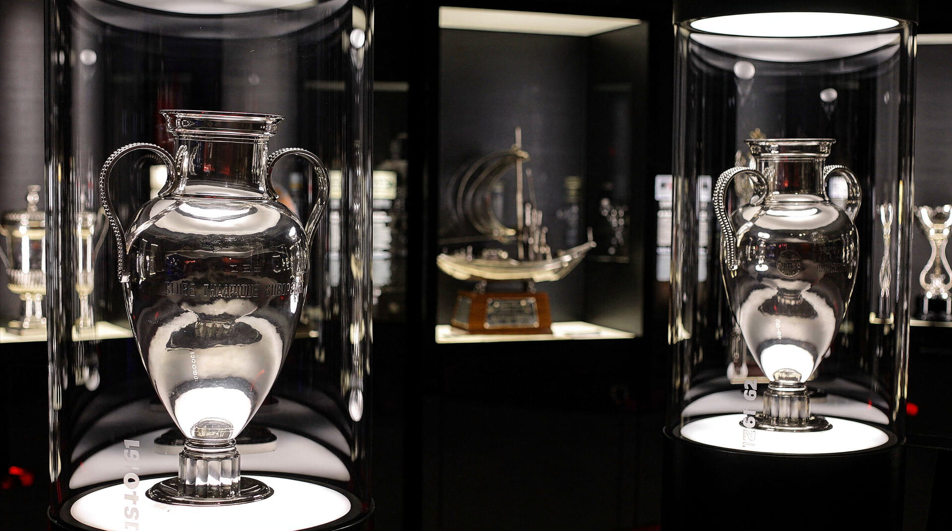 taças_museu_benfica