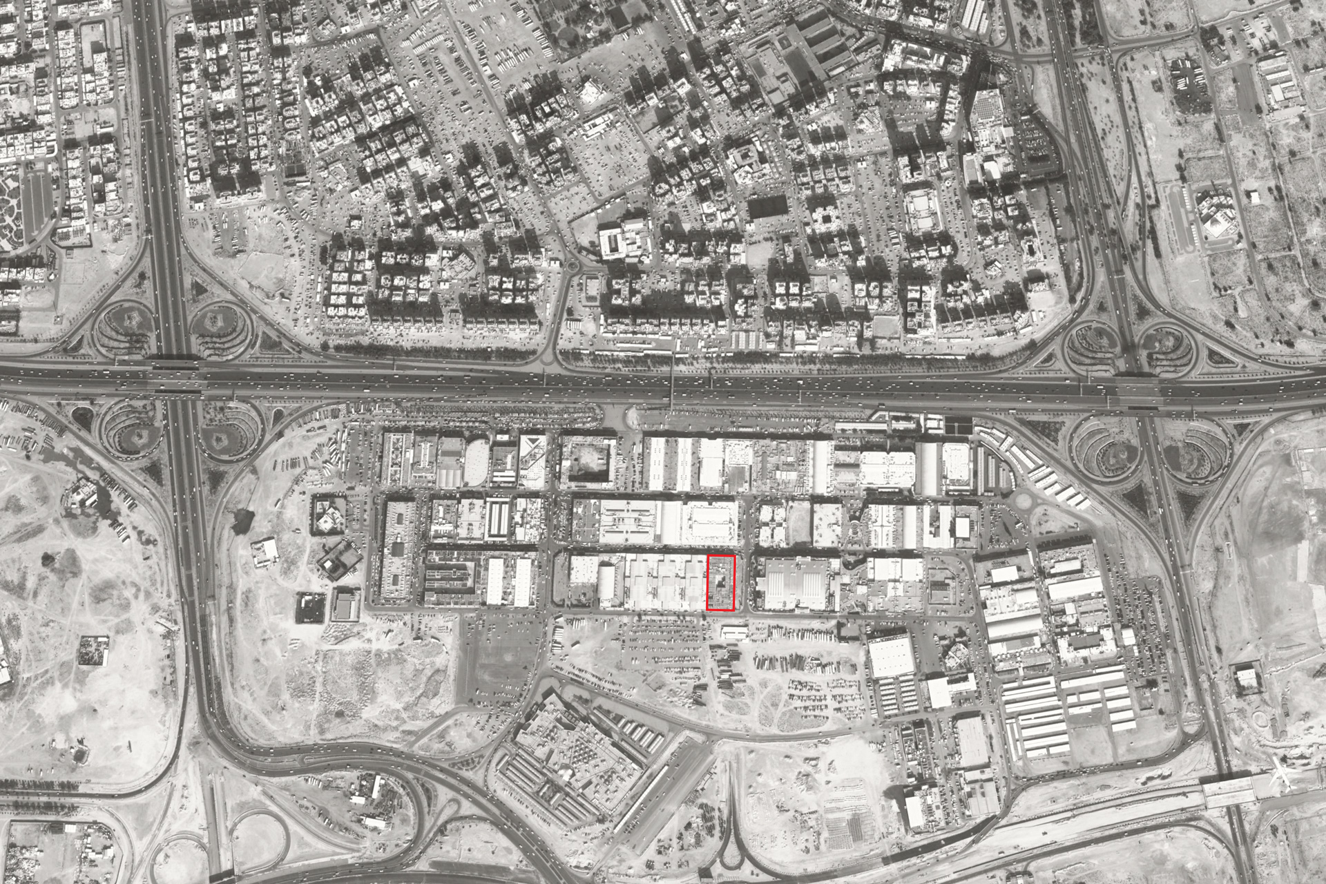 52-WORK — 1318 DHAJEEJ DESIGN CENTRE