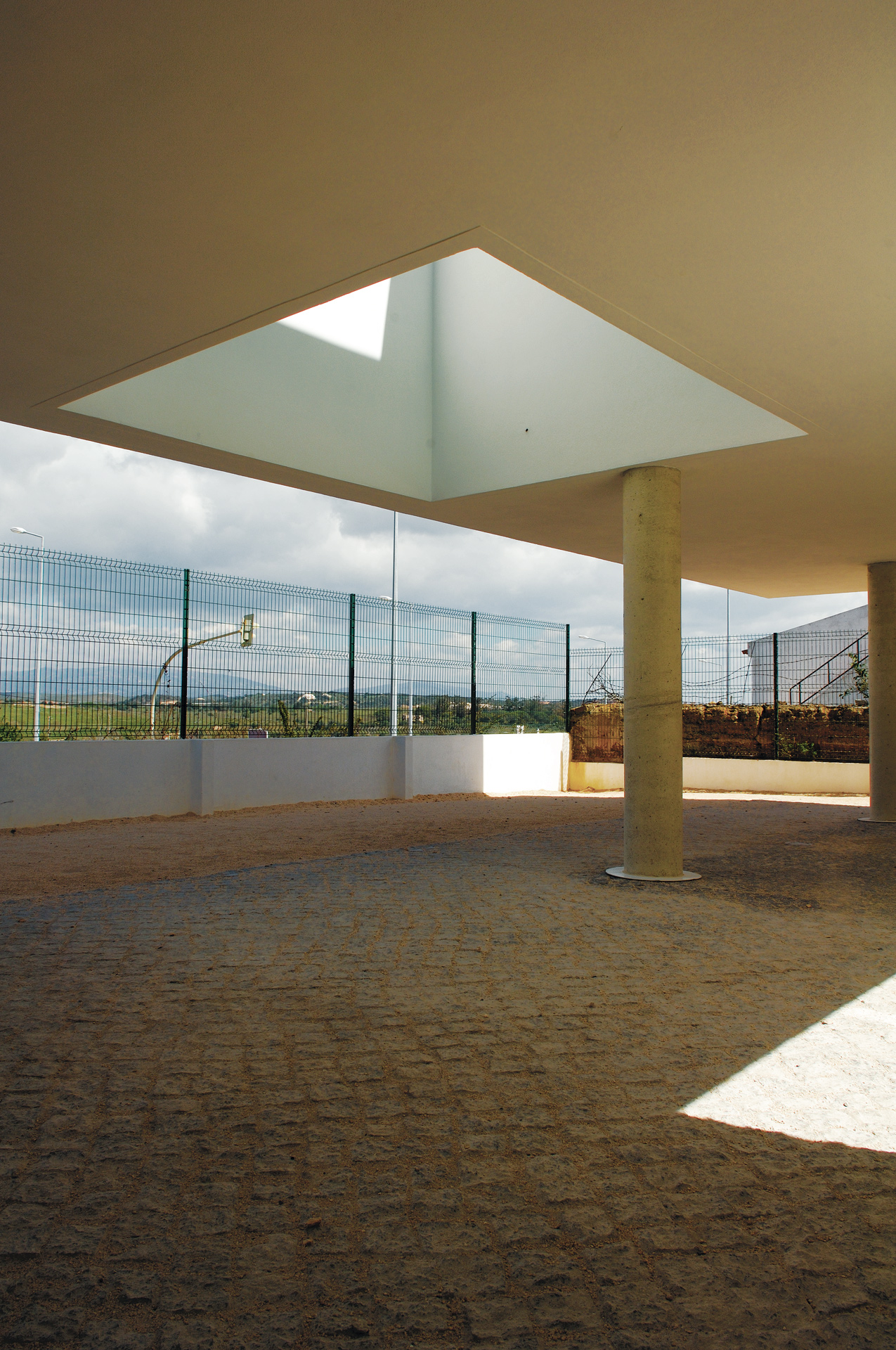 02-WORK — 0412 ODIÁXERE SCHOOL