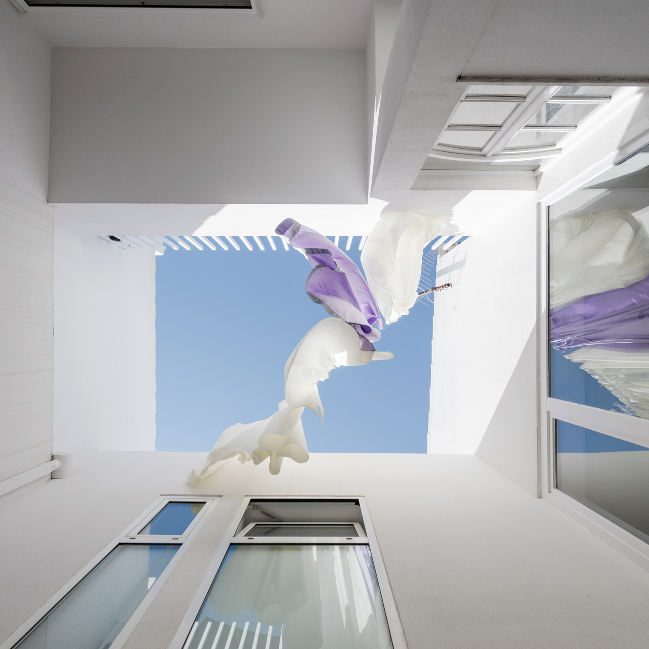 07-WORK — 0904 AMEIJEIRA HOUSE