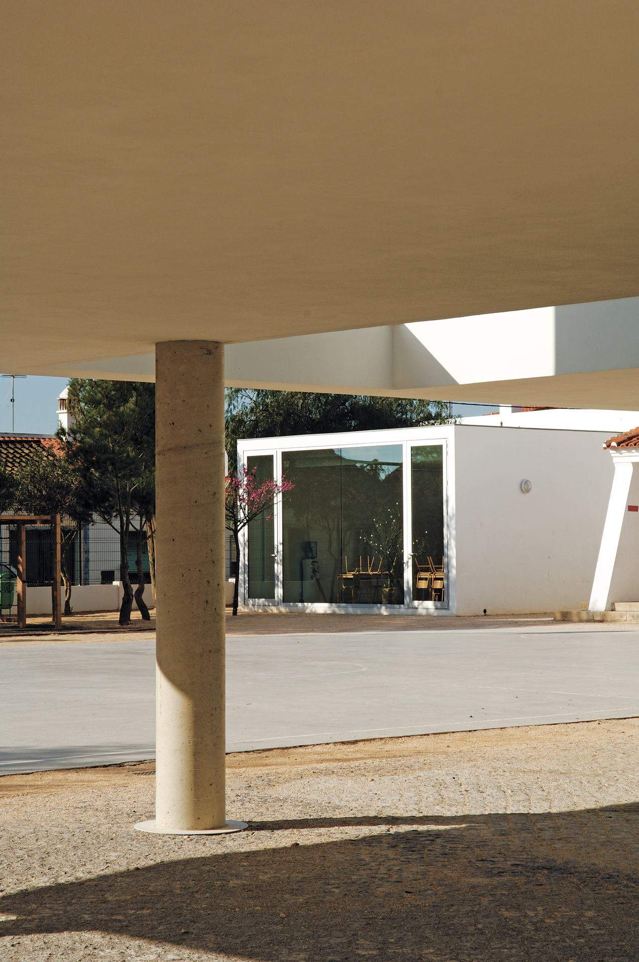 02-WORK — 0412 ODIÁXERE SCHOOL