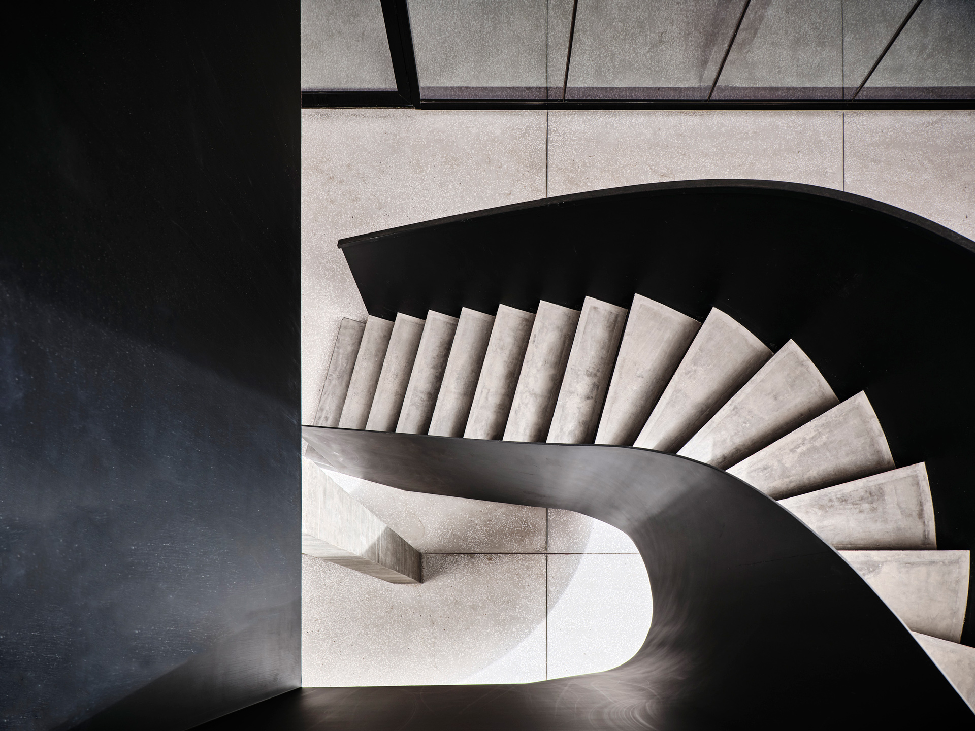 62-WORK — 1126 FISH BOWL