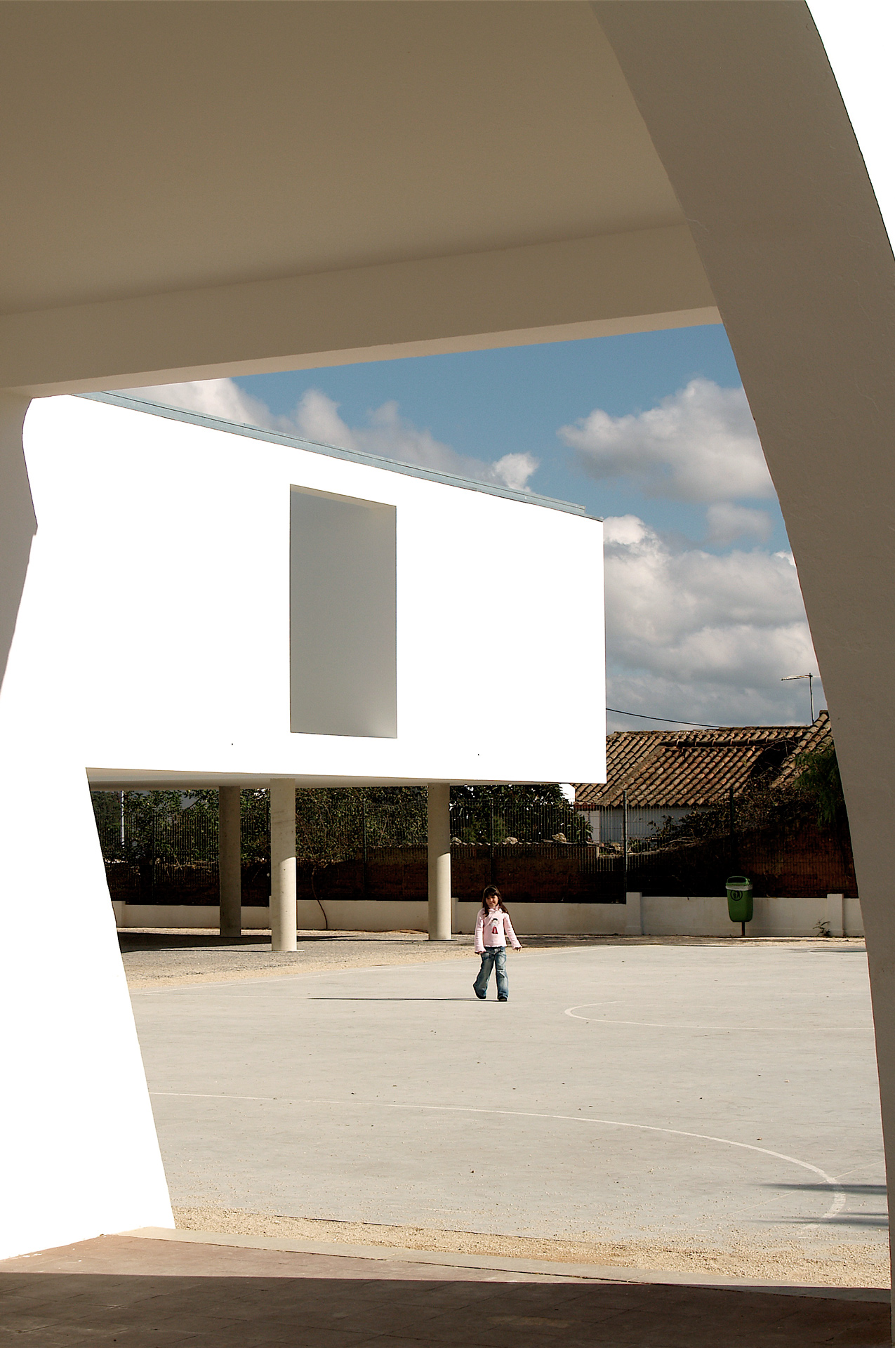 02-WORK — 0412 ODIÁXERE SCHOOL