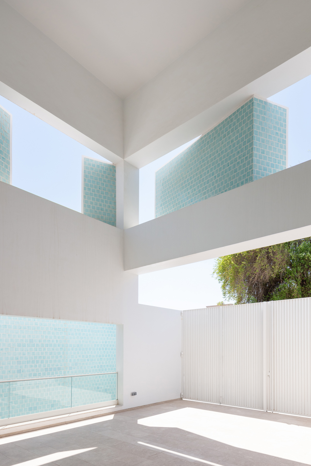 33-WORK — 1404 TWO HOUSES — TWO