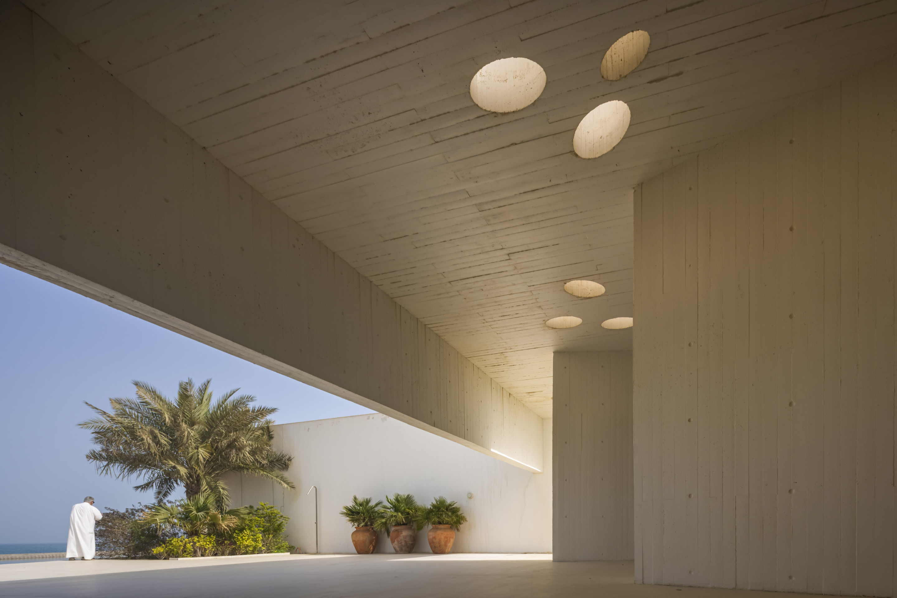 JOURNAL_20251118 AMA WHITE FORTRESS