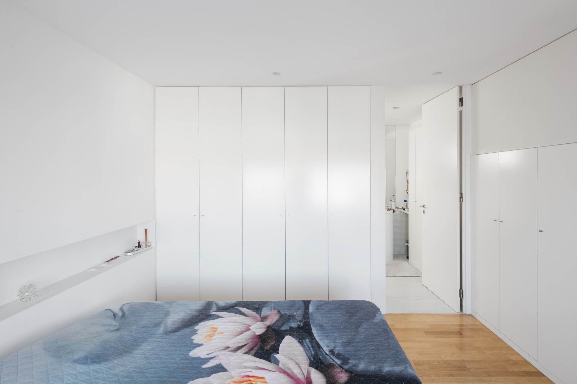 07-WORK — 0904 AMEIJEIRA HOUSE