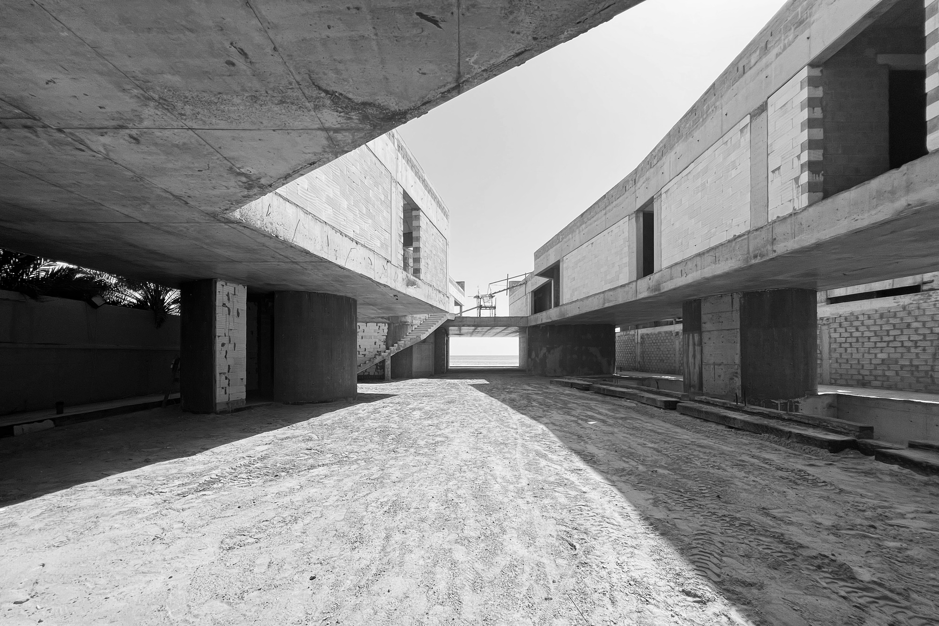 30-WORK — 1708 SUSPENDED CHALET