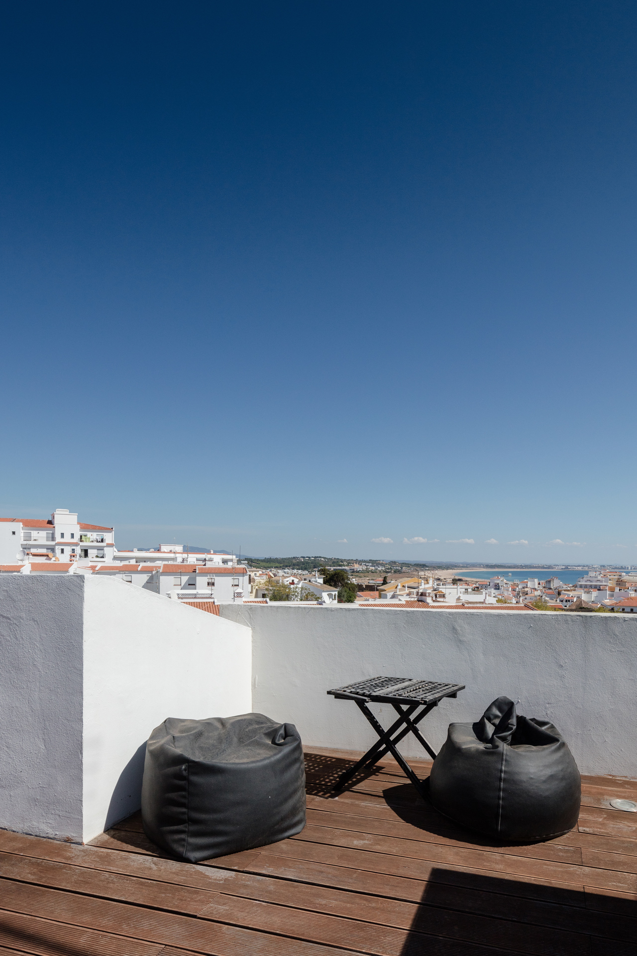 07-WORK — 0904 AMEIJEIRA HOUSE