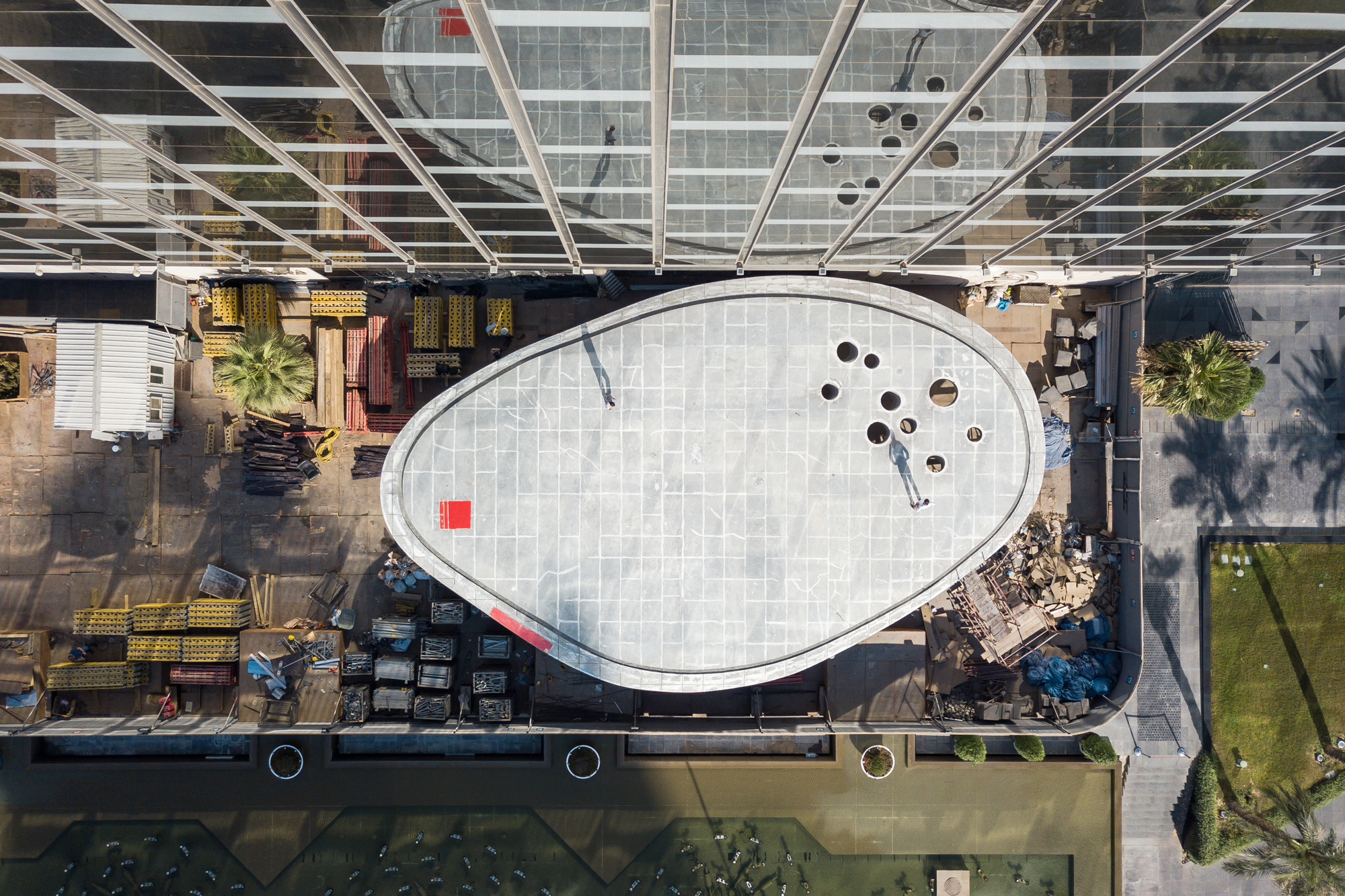 42-WORK — 1612 THE RED DOT