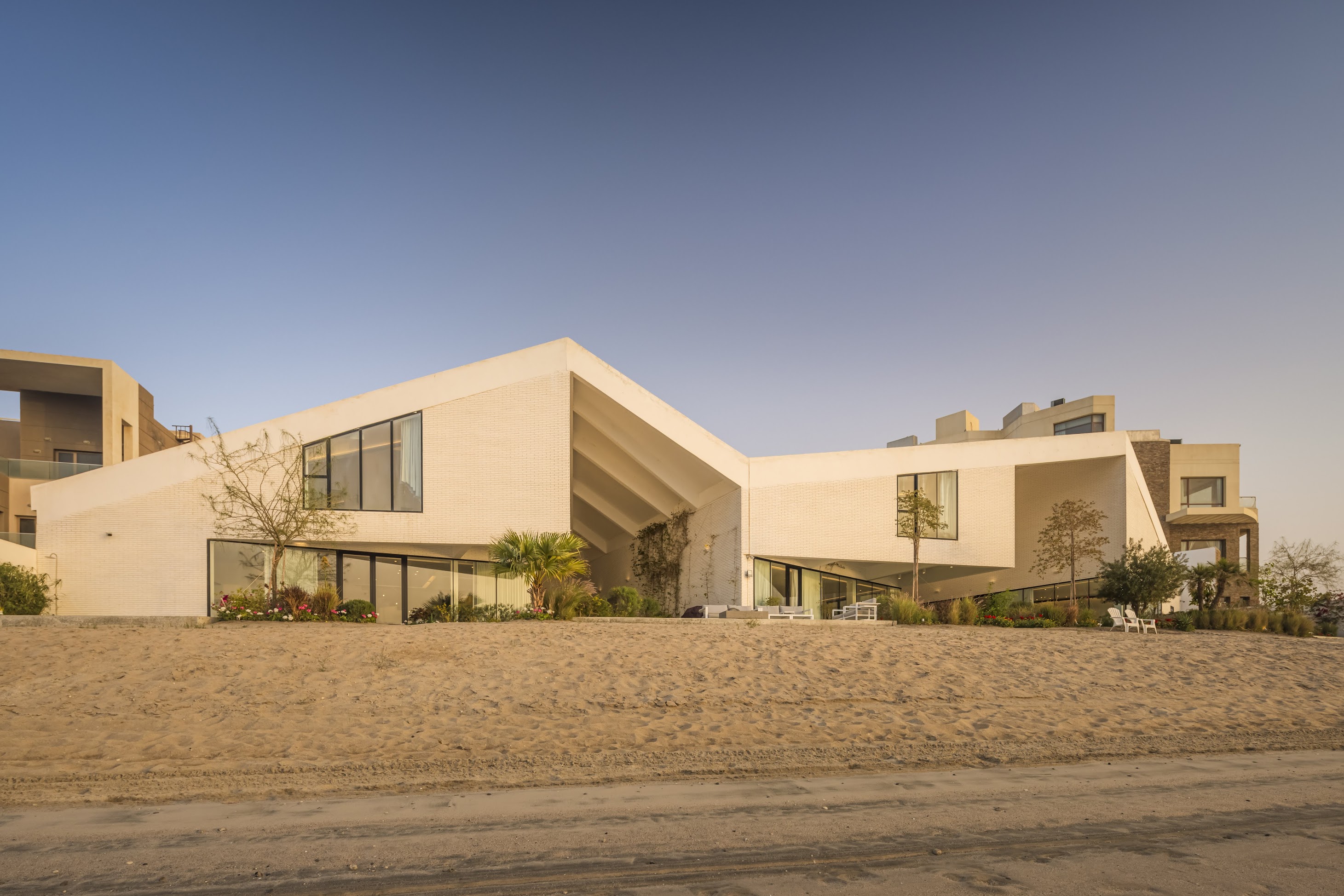 54-WORK — 1209 TENT HOUSE