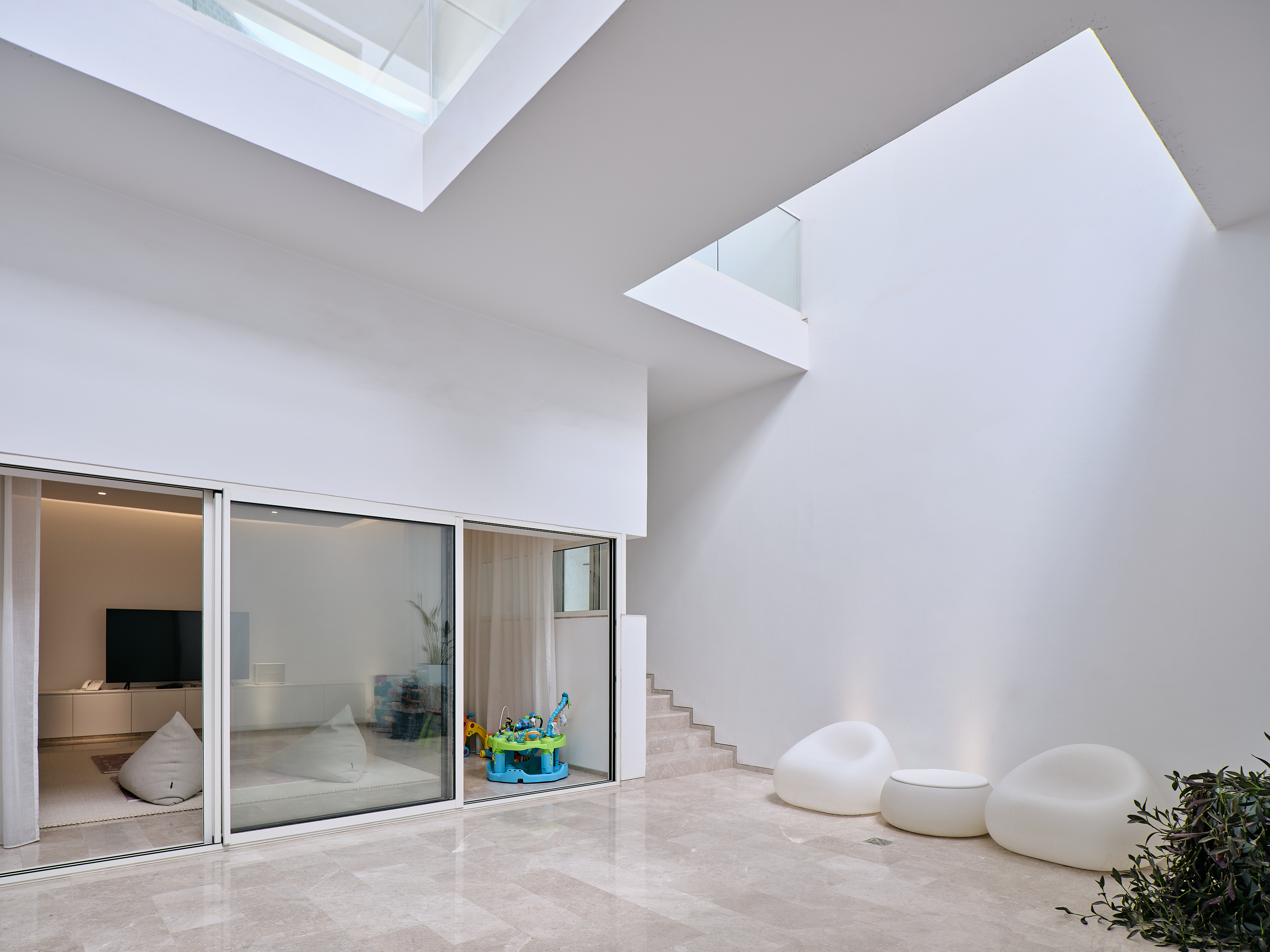 33-WORK — 1404 TWO HOUSES — TWO