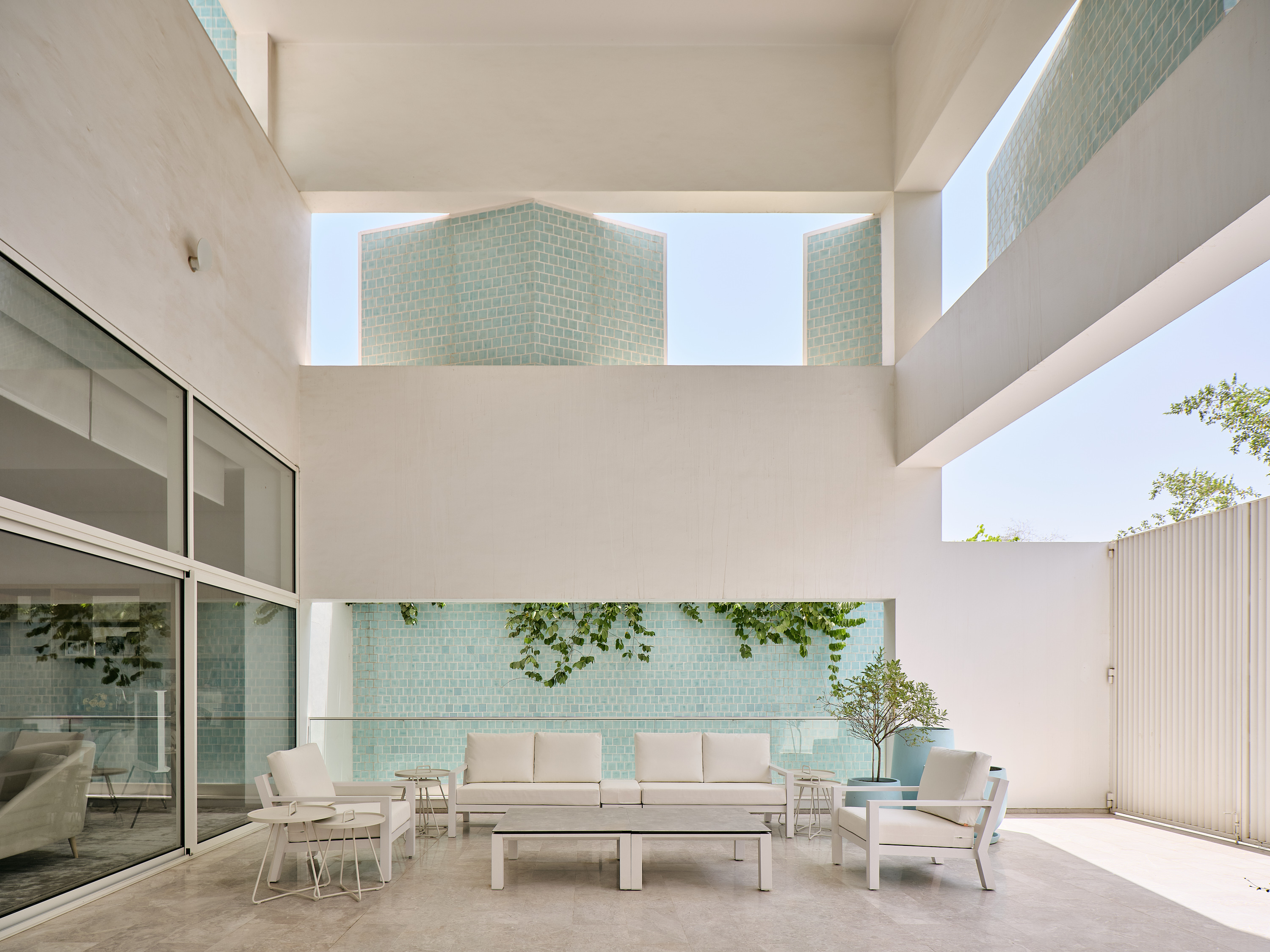 33-WORK — 1404 TWO HOUSES — TWO