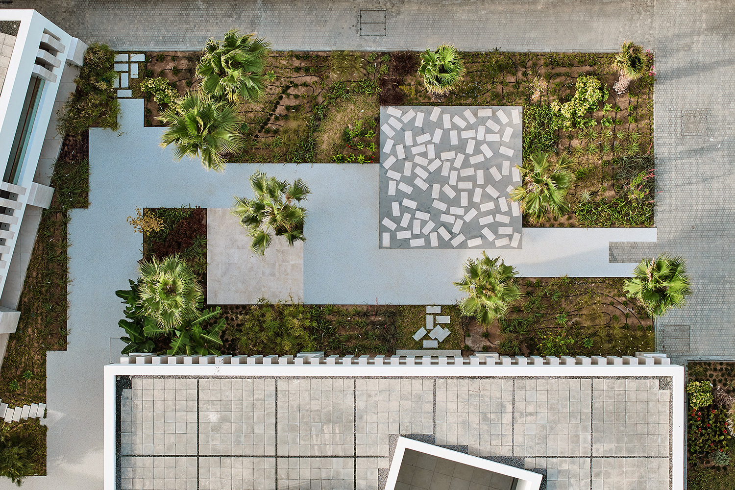 78-WORK — 1702 BREEZE HOUSE