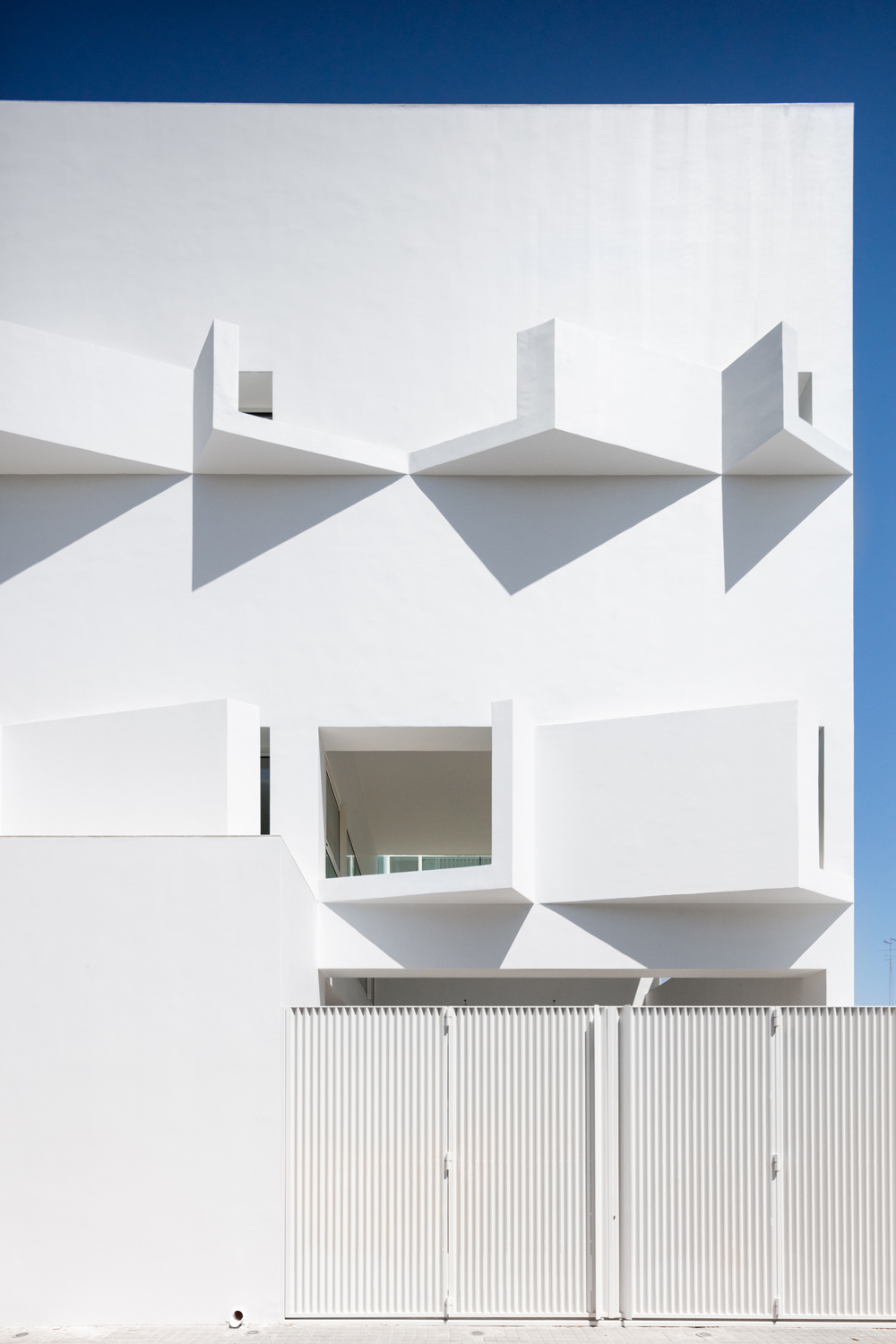 33-WORK — 1404 TWO HOUSES — TWO