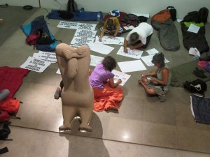 Performance artivista de ocupação do Museu Nacional de Arte Contemporânea do Chiado