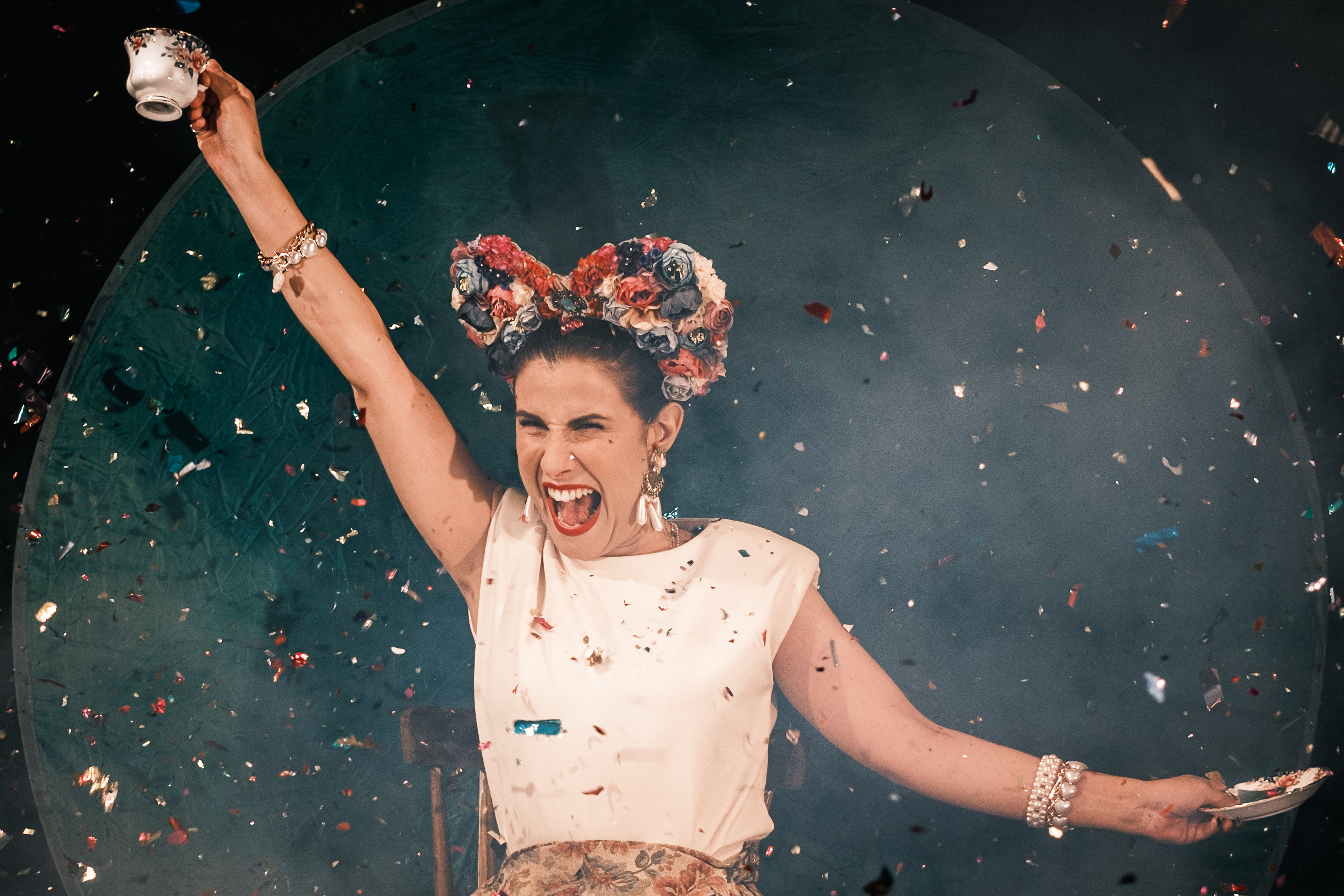 FEIRA DO LIVRO — TEATRO — TRATADO DAS PEQUENAS COISAS