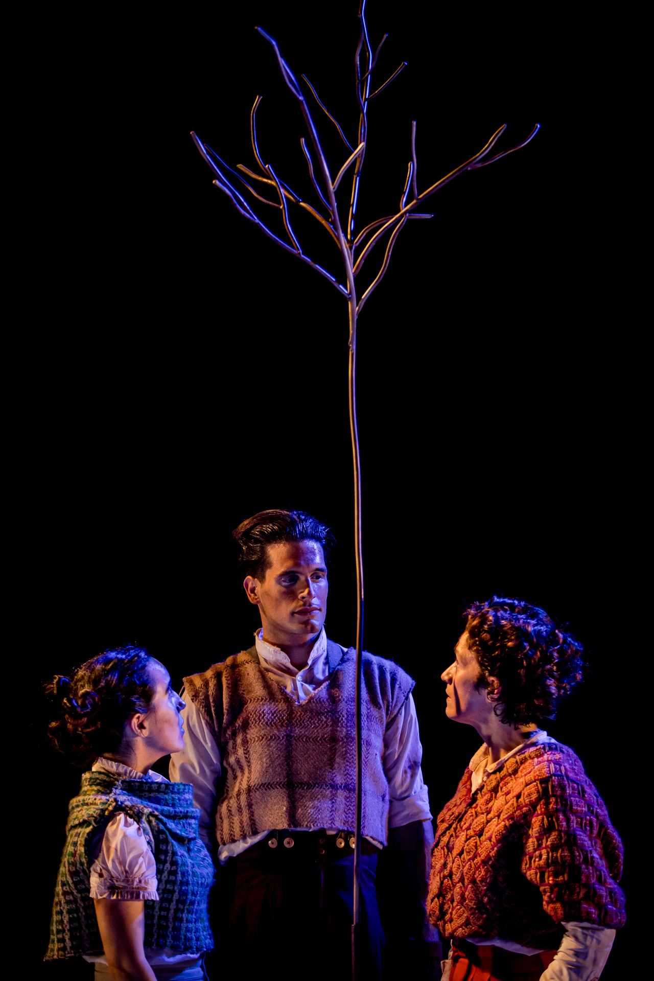 ILSE, A MENINA ANDARILHA — ESPETÁCULO