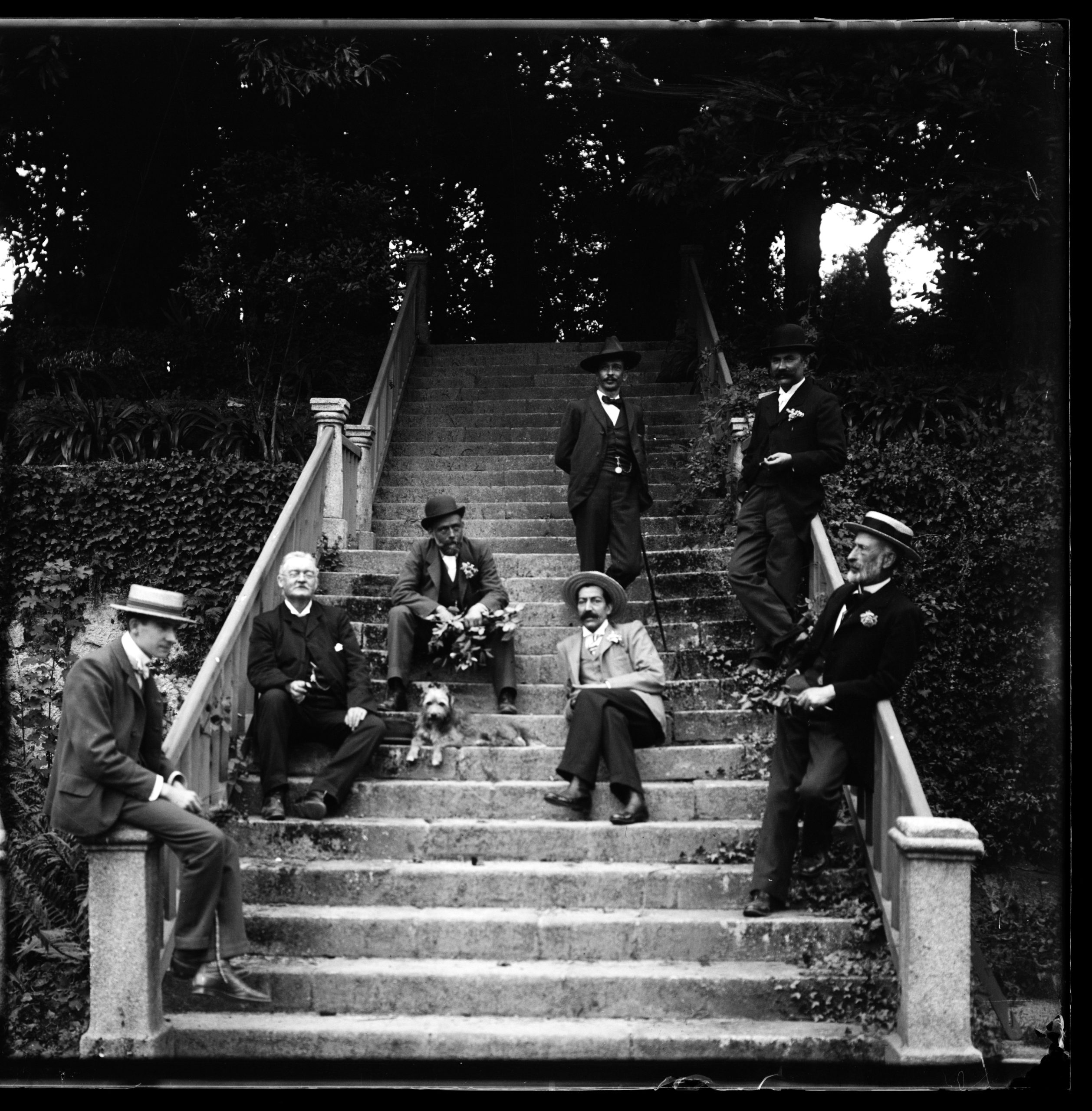 UMA PALAVRA E SEUS DISCURSOS — «BURGUESIA»