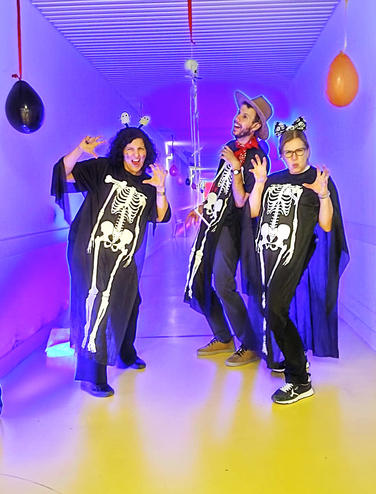 CADÁVERES MUITO ESQUISITOS — OFICINA CRIATIVA