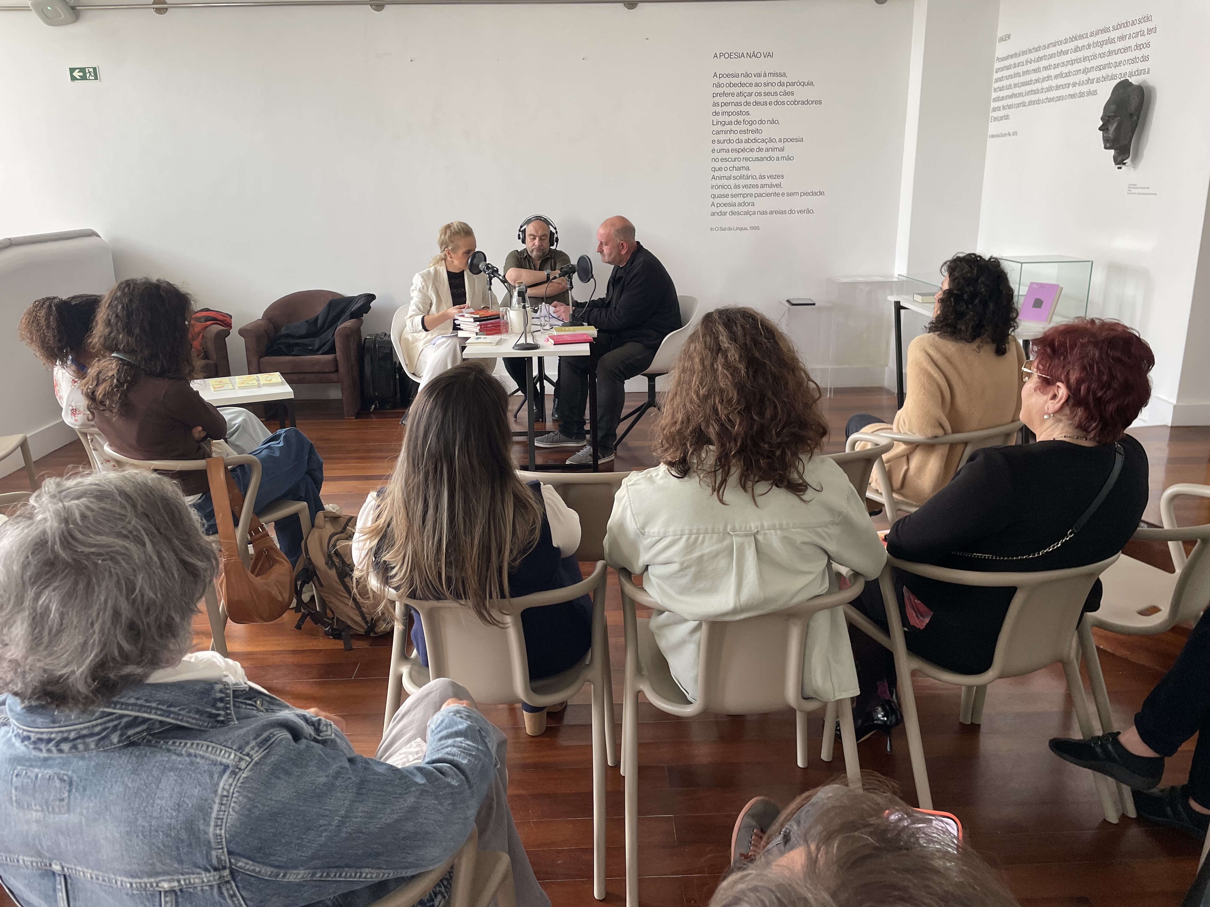 PODCAST — A LÍNGUA DESCALÇA — VOZ  