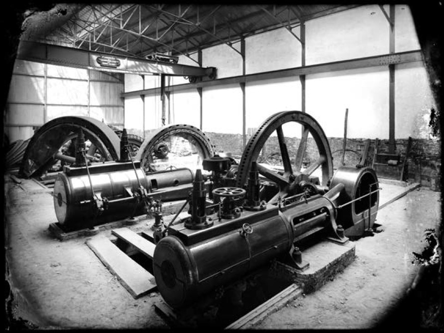 CAMINHOS DO ROMÂNTICO — CAPITALISTAS E OPERARIADO NO VALE DE MASSARELOS: O CASO DO SETOR METALÚRGICO