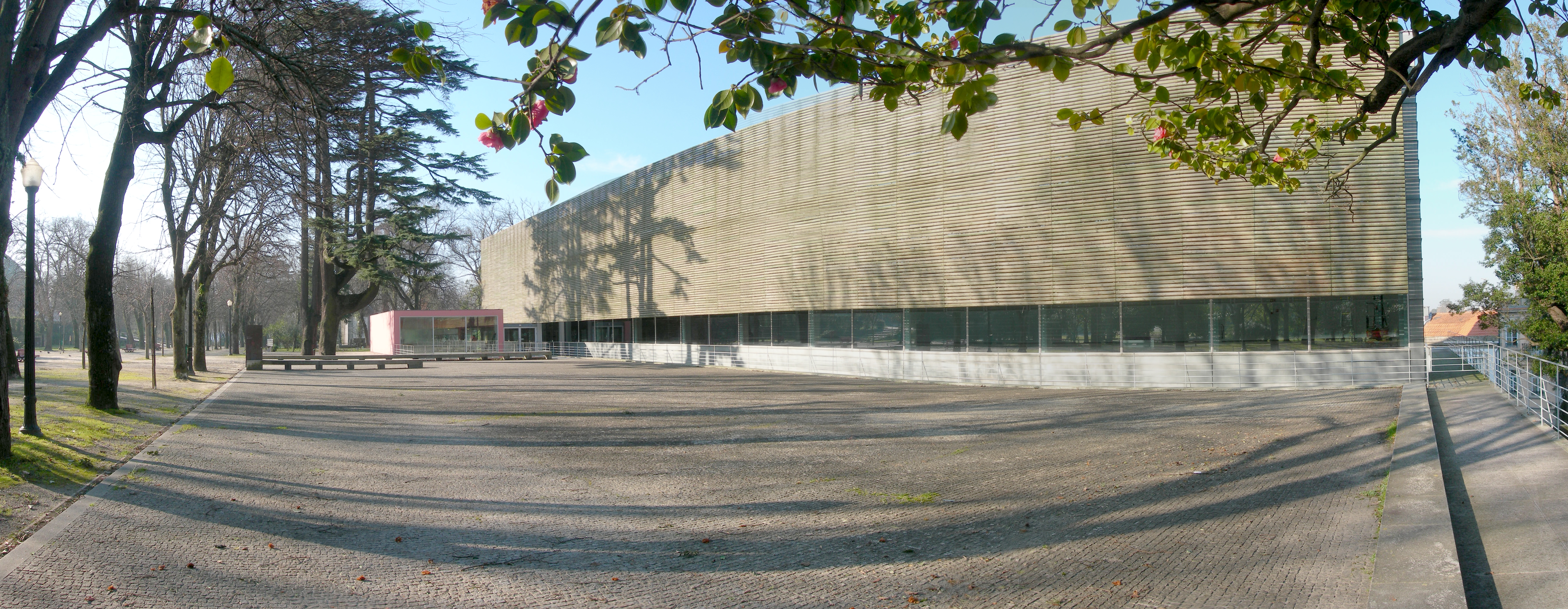 PROGRAMA CELEBRATIVO DO 25.º ANIVERSÁRIO DA BIBLIOTECA MUNICIPAL ALMEIDA GARRETT E GALERIA MUNICIPAL DO PORTO