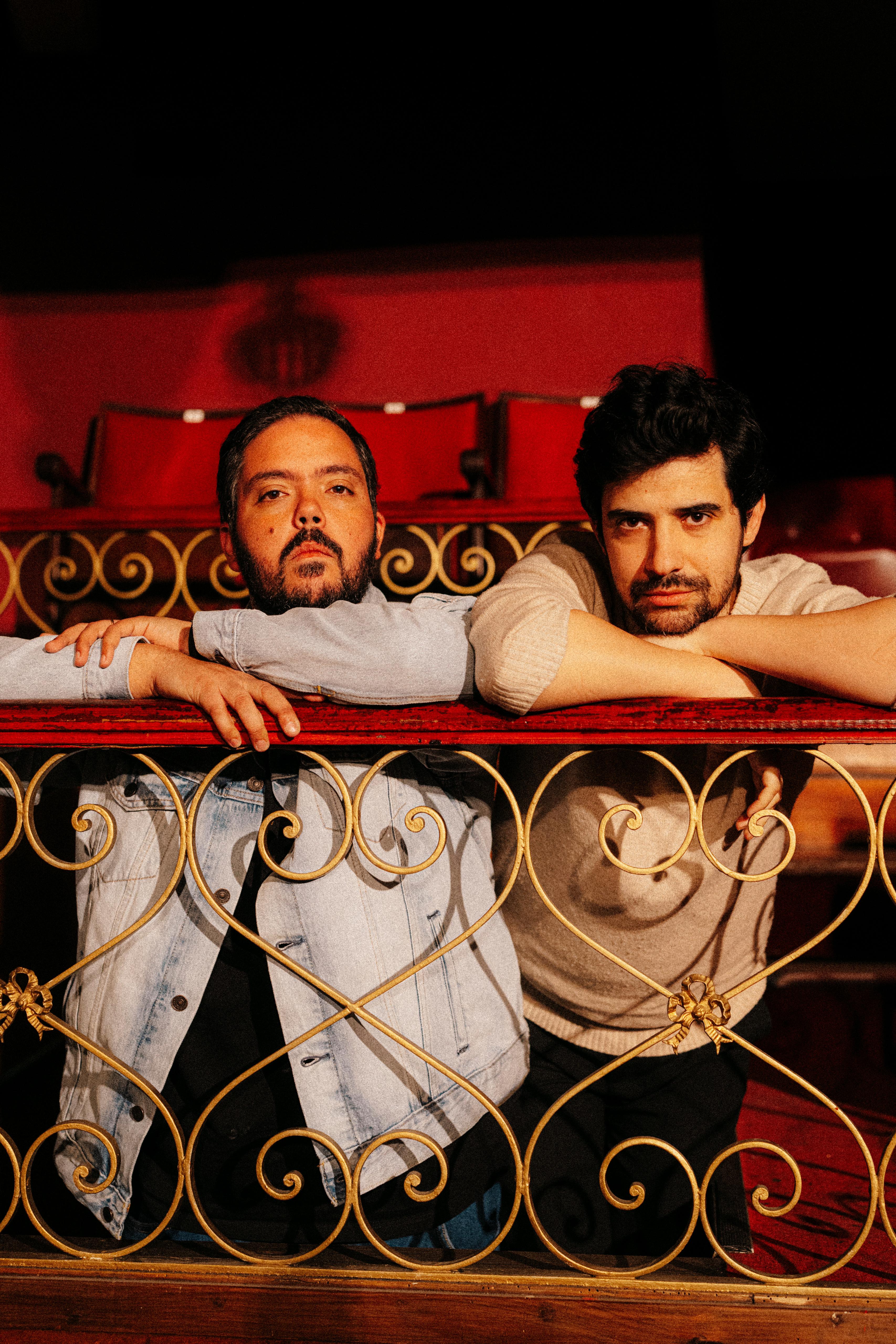 FEIRA DO LIVRO — CICLO "A MÚSICA VINHA DUMA MANSIDÃO DE CONSCIÊNCIA" — JOÃO SÓ &amp; TIAGO NOGUEIRA