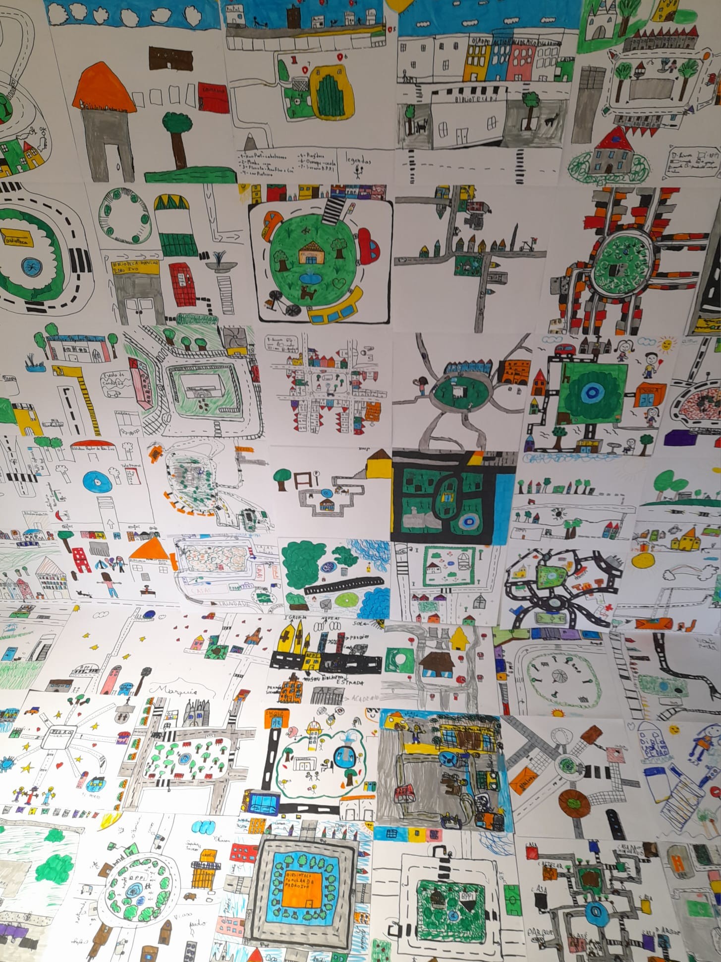 AS BIBLIOTECAS VISTAS A PARTIR DAS NUVENS — OFICINA DE MAPAS ILUSTRADOS