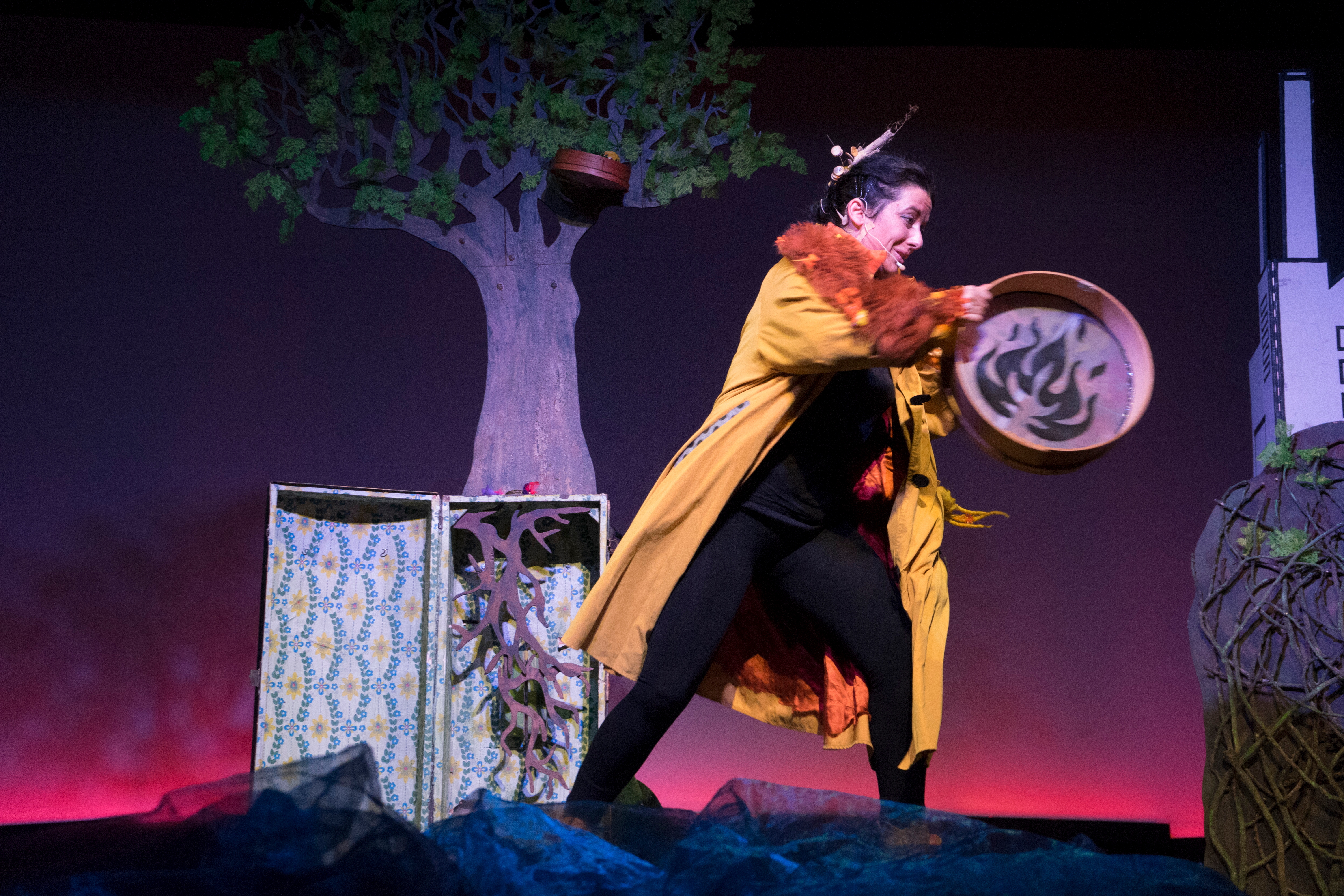 REFÚGIO — TEATRO DE MARIONETAS