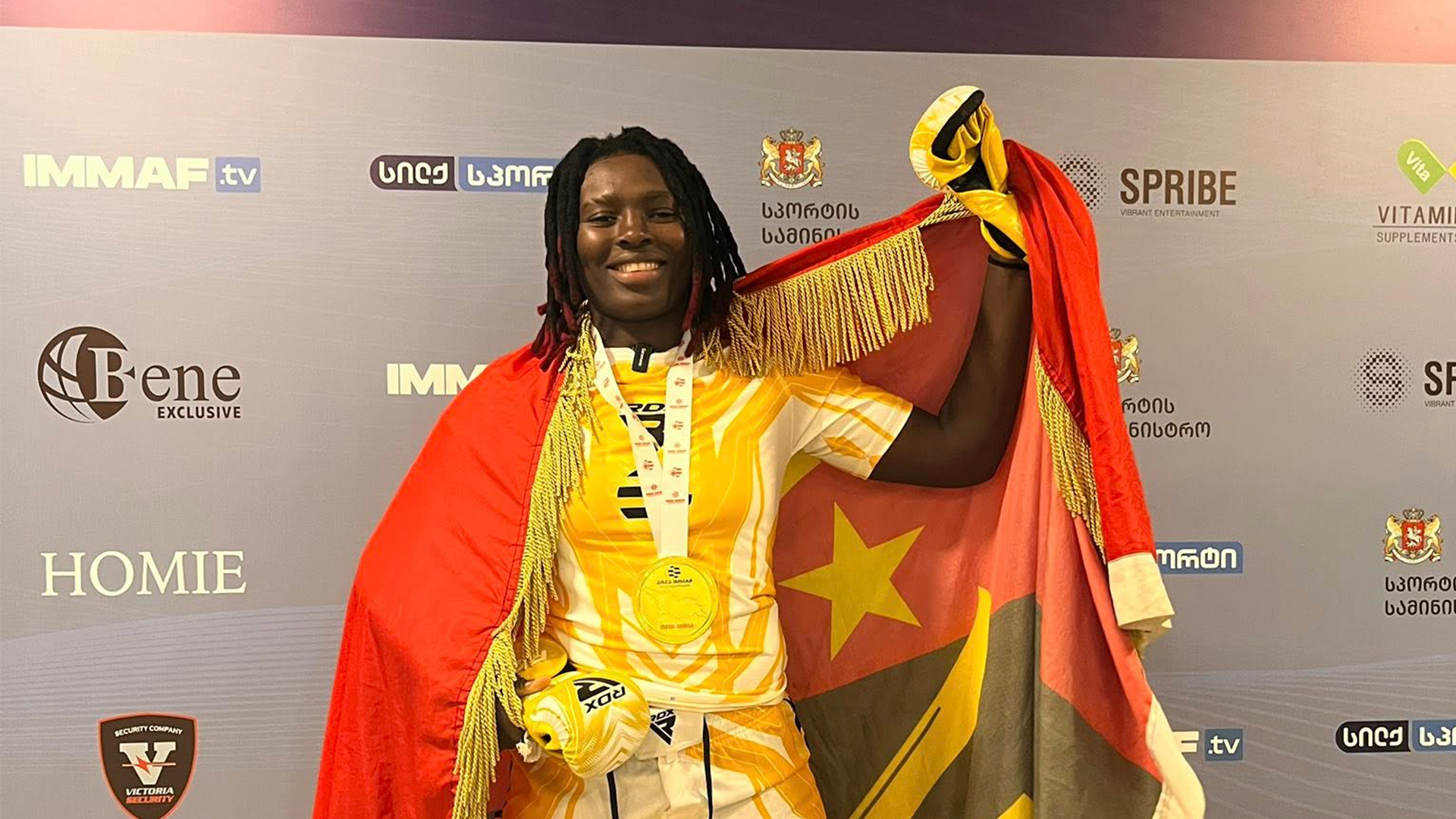 “Cada combate fora de Angola é uma bandeira que carrego comigo”, Maria ...