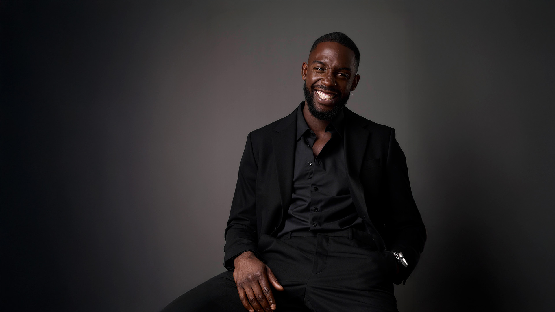 Ibraim Cândido brilha na série “The Assassin”, da Amazon Prime