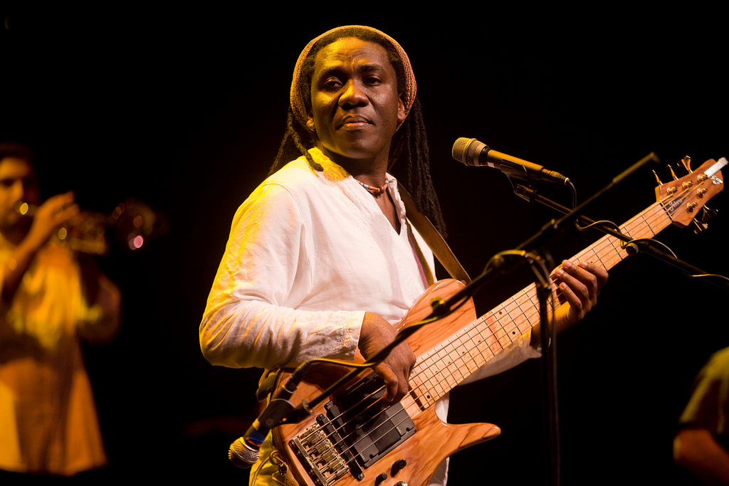 Richard Bona Luanda