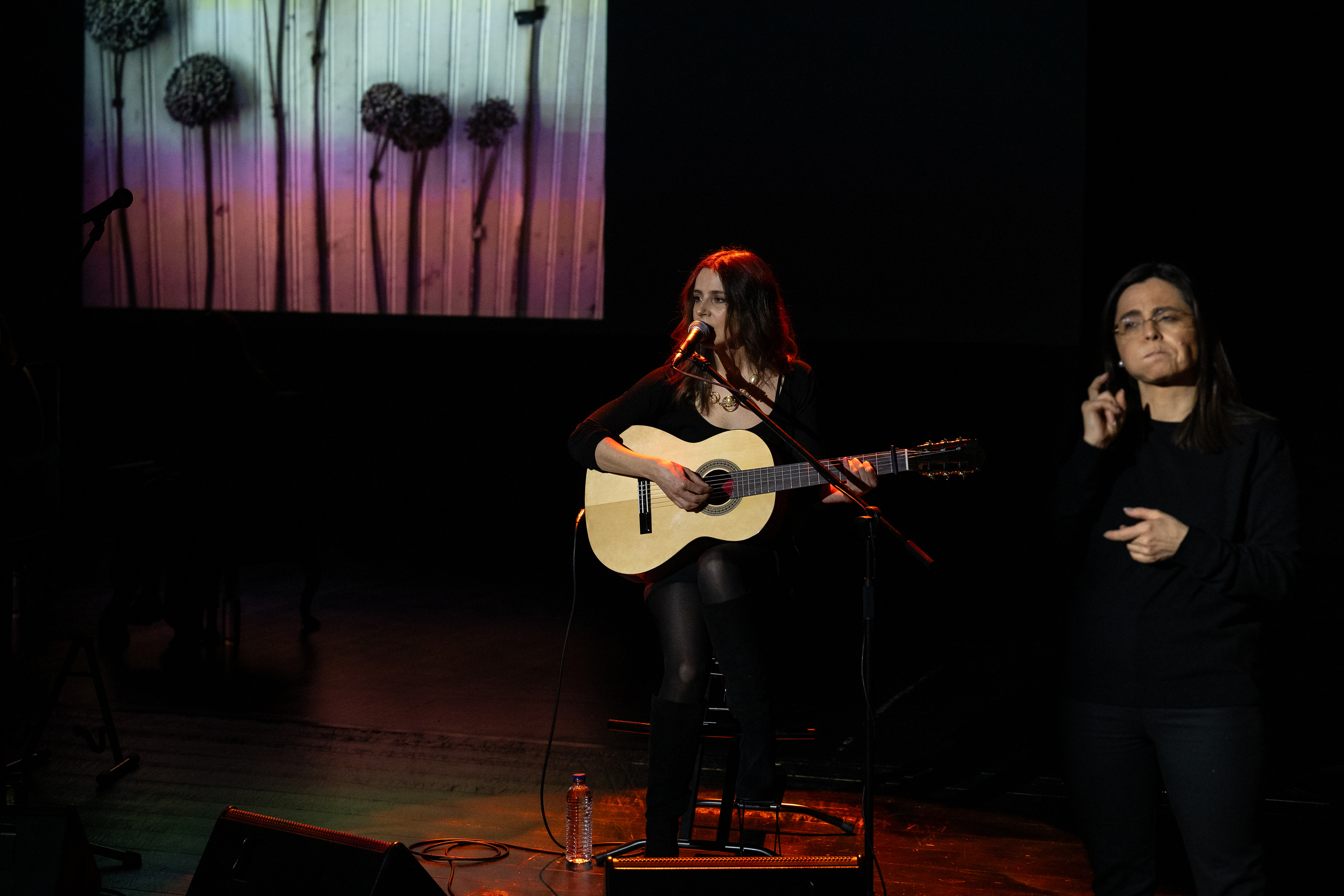 Conjugar Claudia Rubim