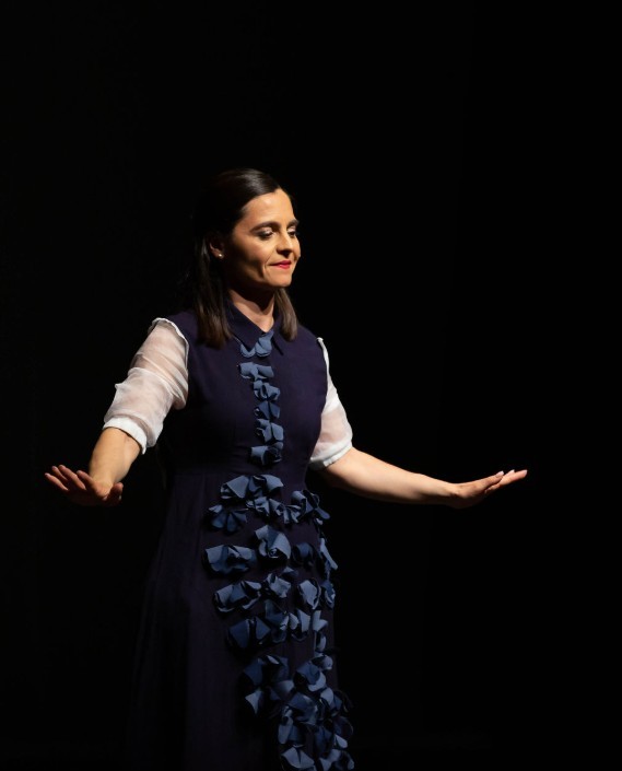 Conjugar Claudia Rubim