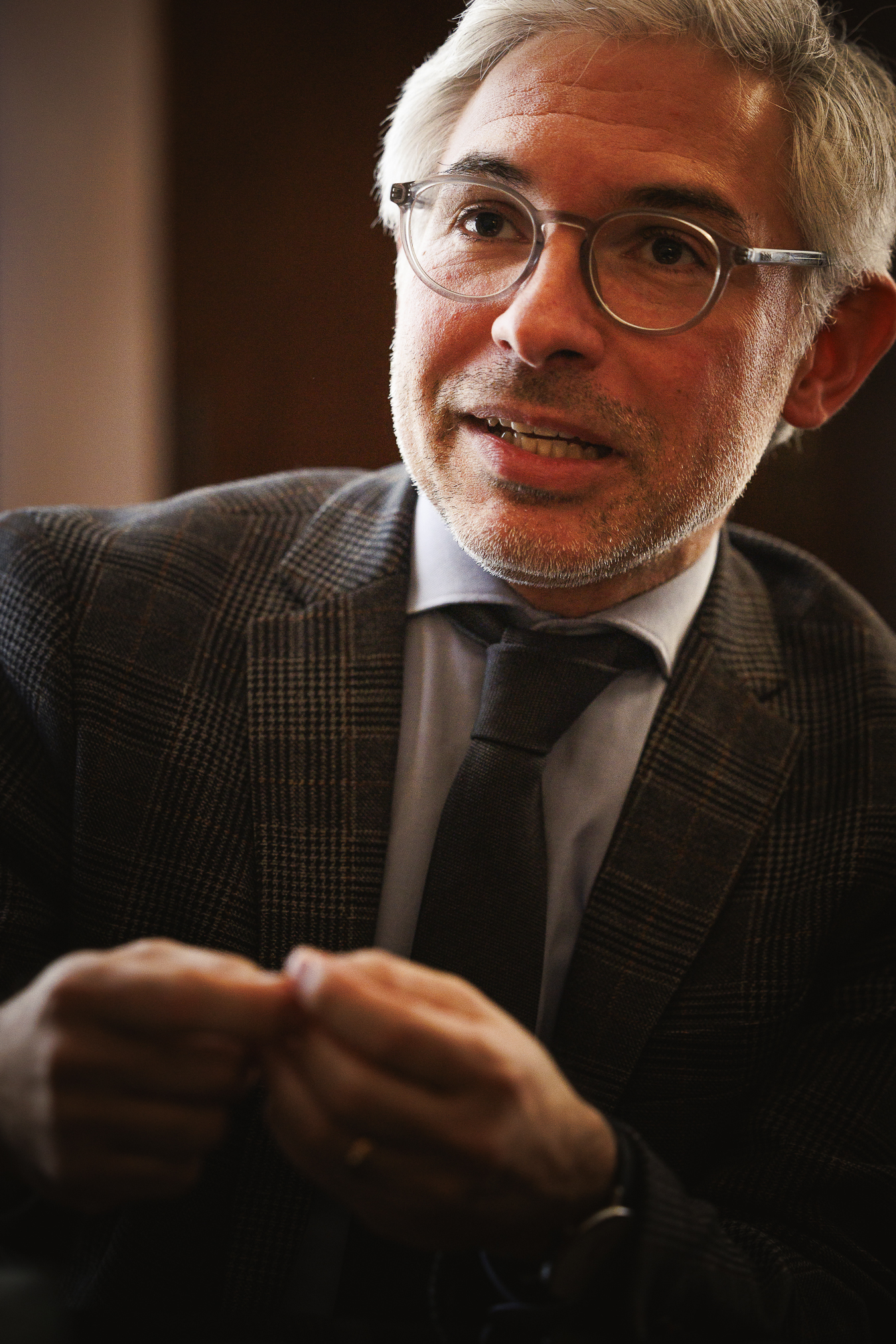 Caminhos a Oriente: Um mapa desenhado com passos