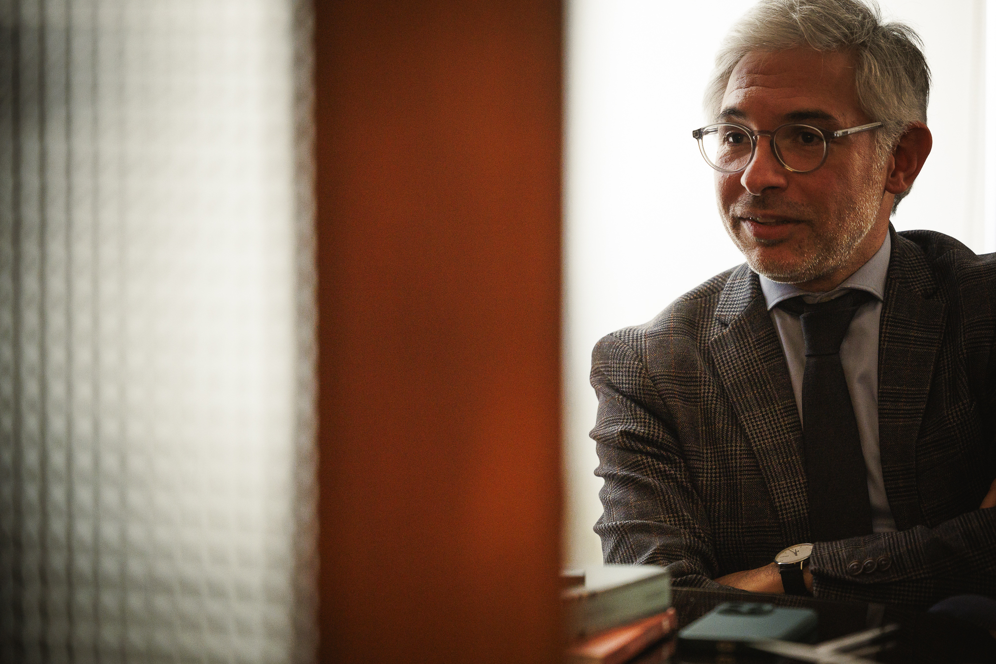 Caminhos a Oriente: Um mapa desenhado com passos