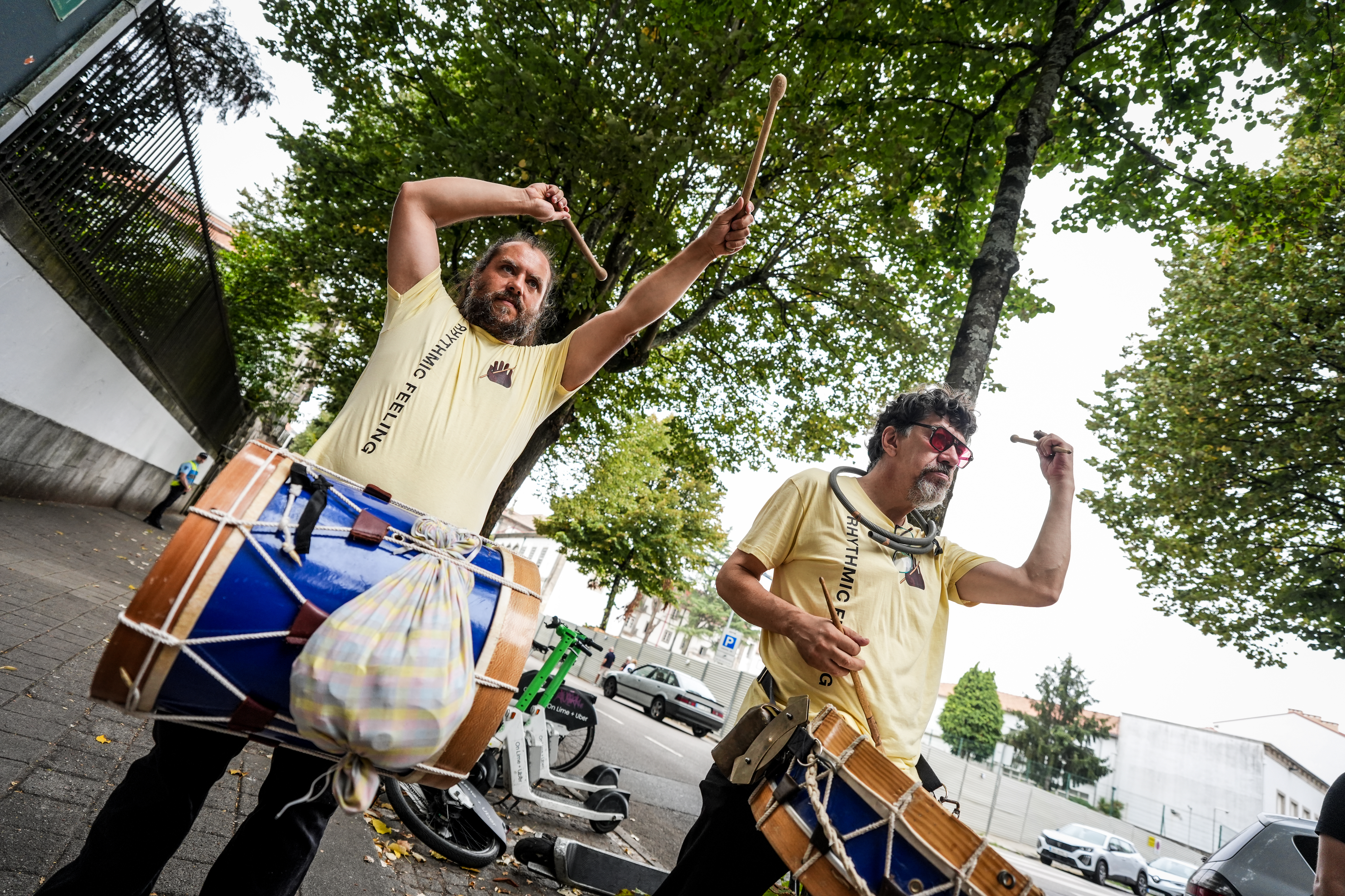 Arruada percussiva na rentrée sonora do Porto
