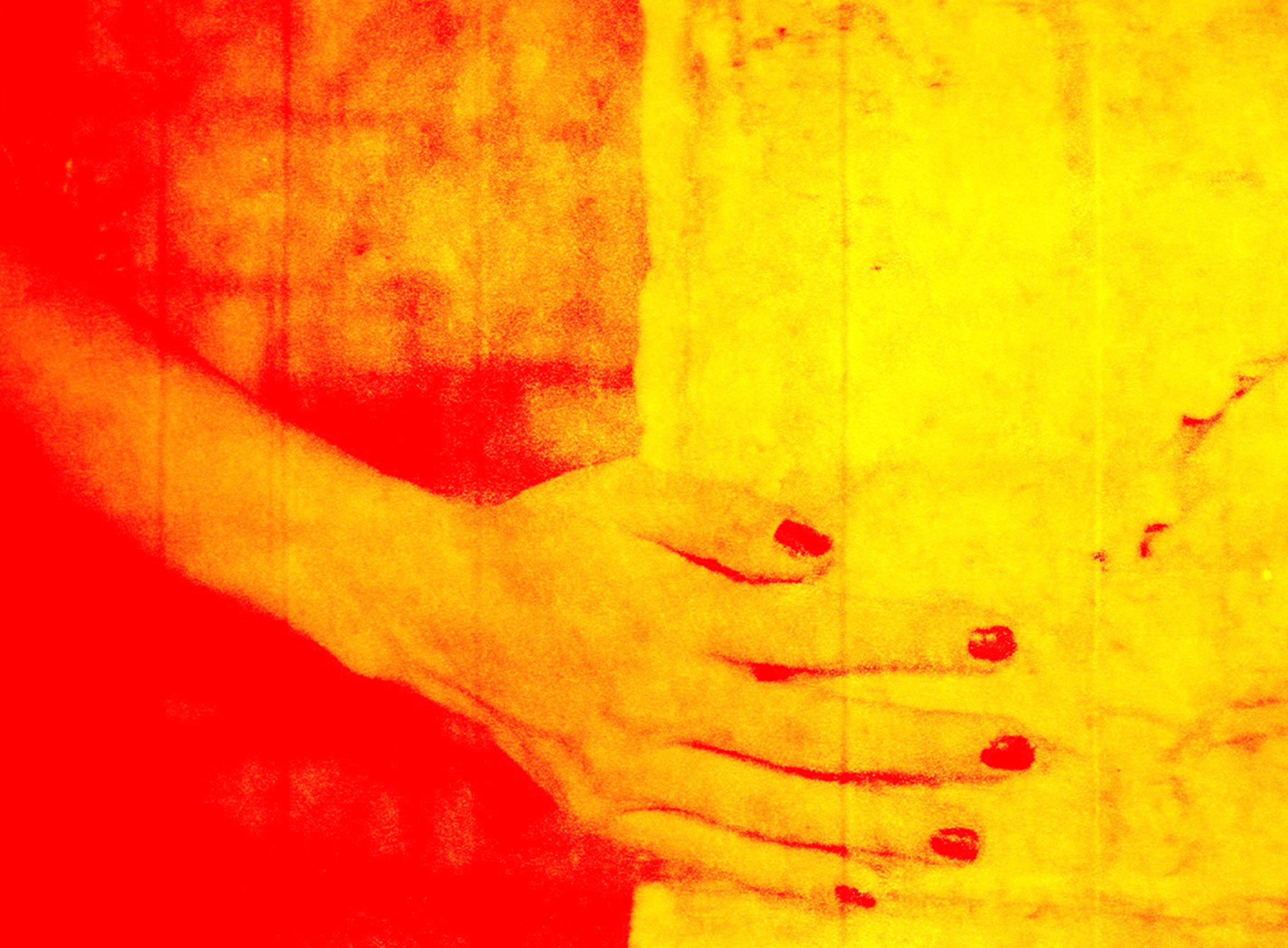 Maryam Tafakory - which pain does film cure