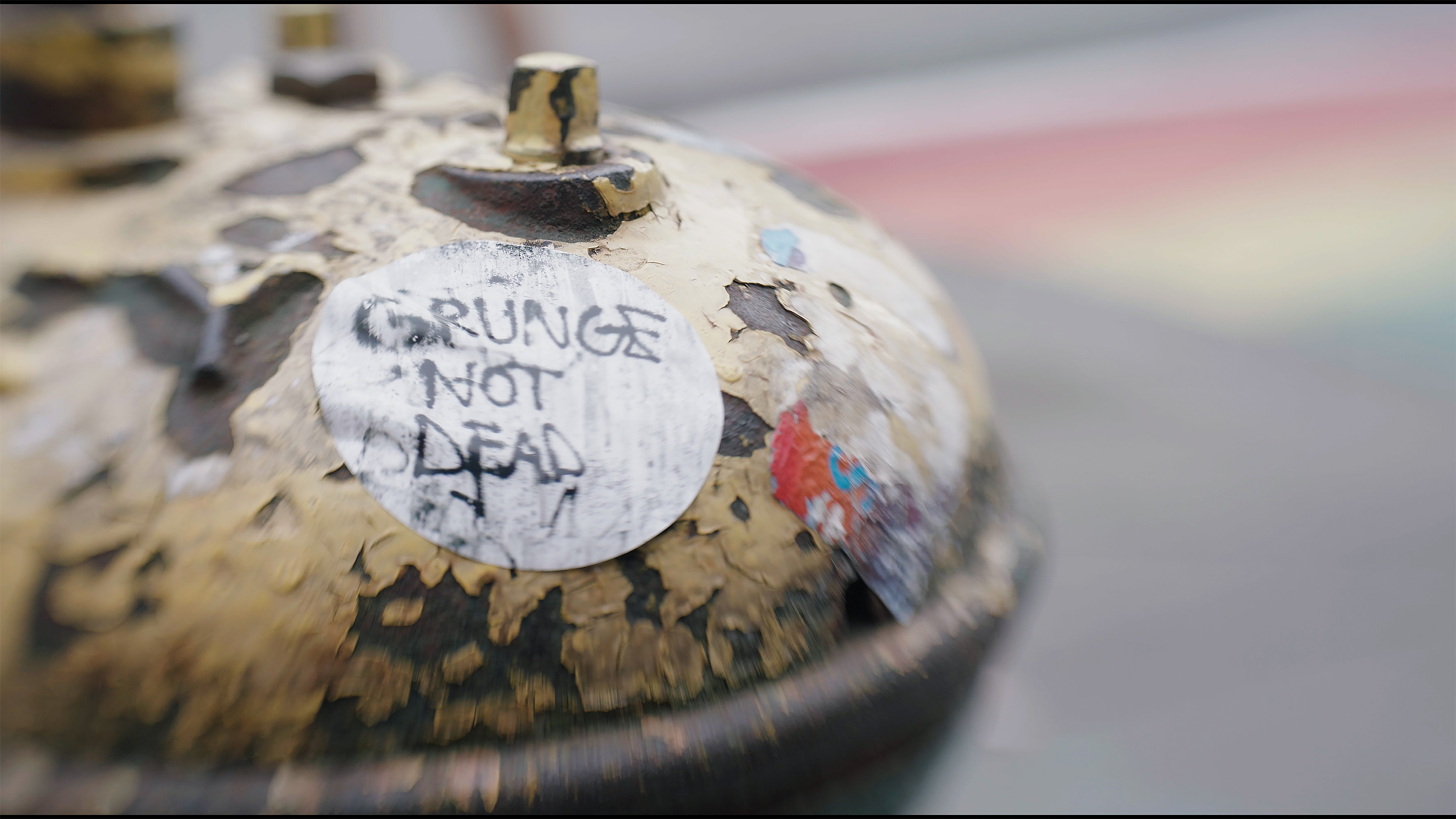 2026-08-25 17:00:00 - CHIADO - Grunge: Uma História de Música e Raiva